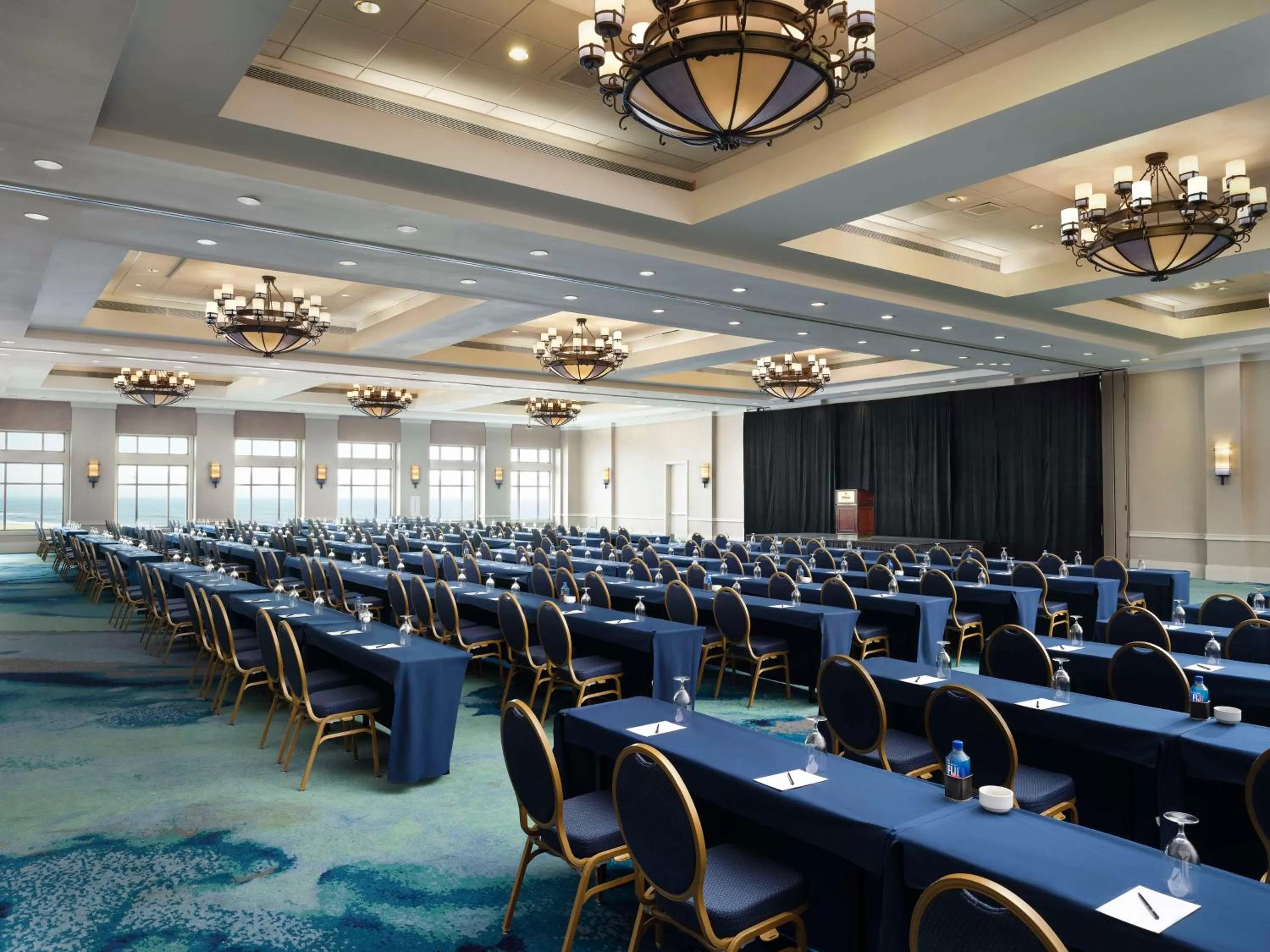 Meeting/conference room in Hilton Virginia Beach Oceanfront