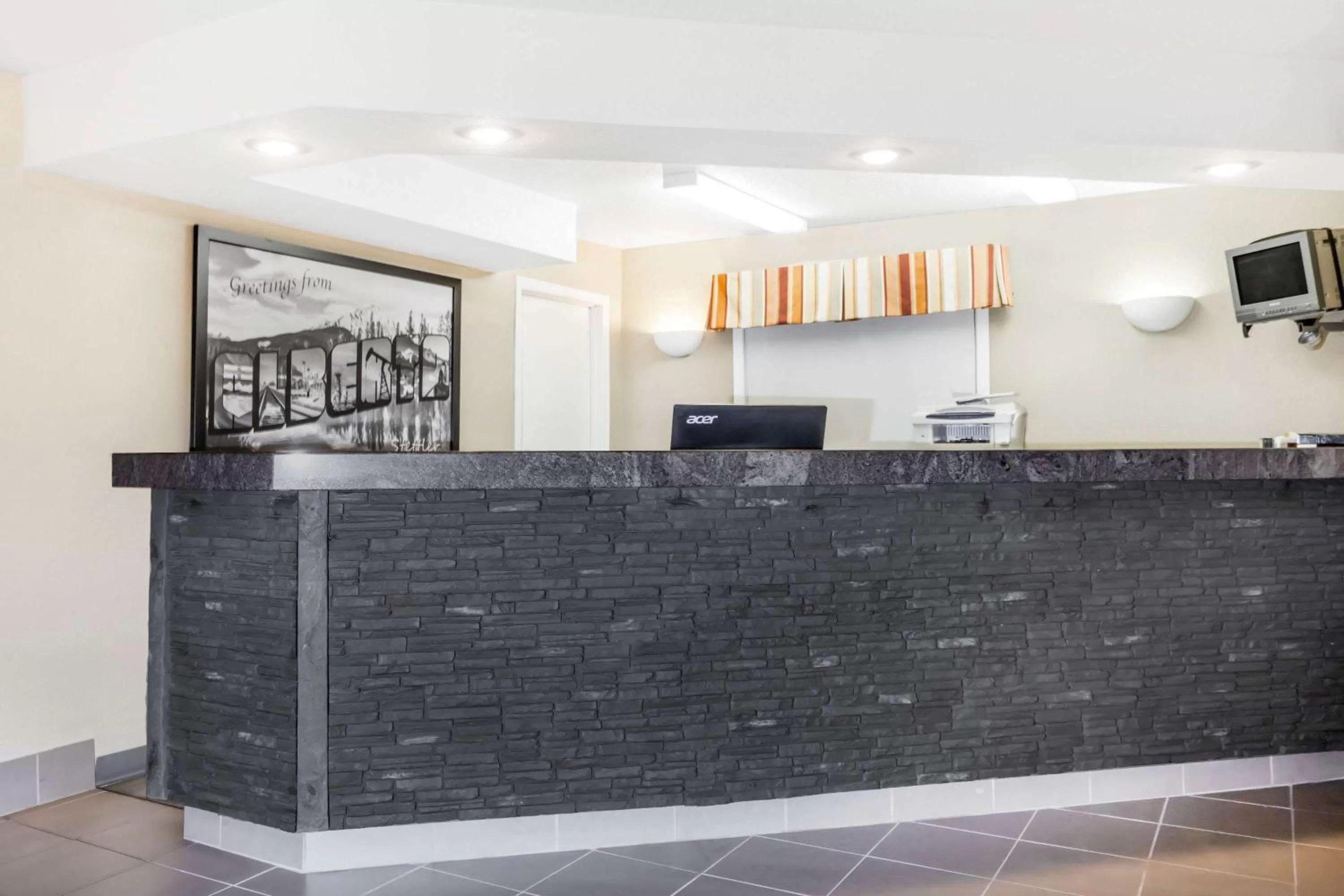 Lobby or reception in Super 8 by Wyndham Stettler