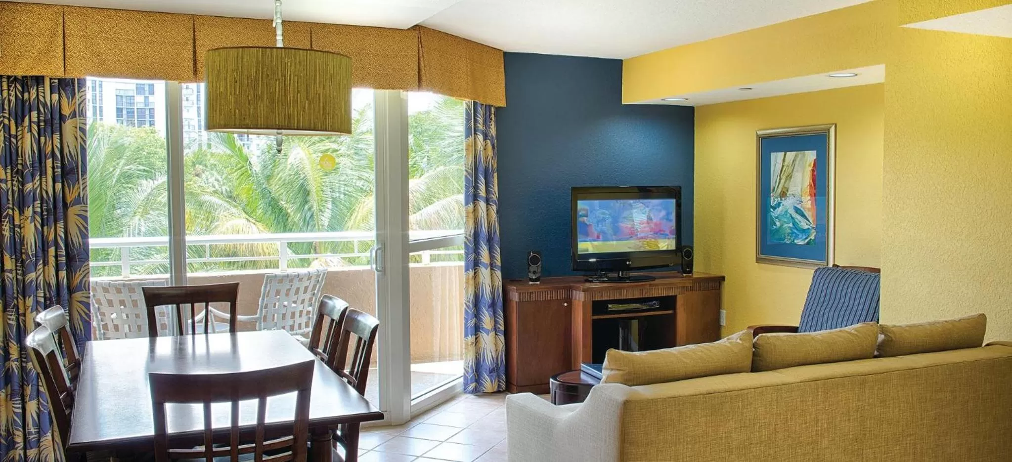 Photo of the whole room in Club Wyndham Santa Barbara