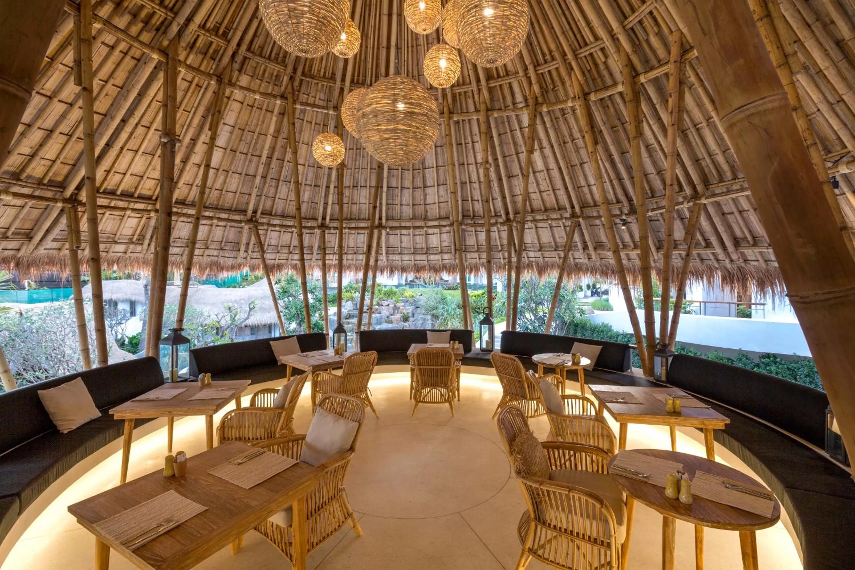 Restaurant/places to eat in Eden Beach Khao Lak Resort & Spa