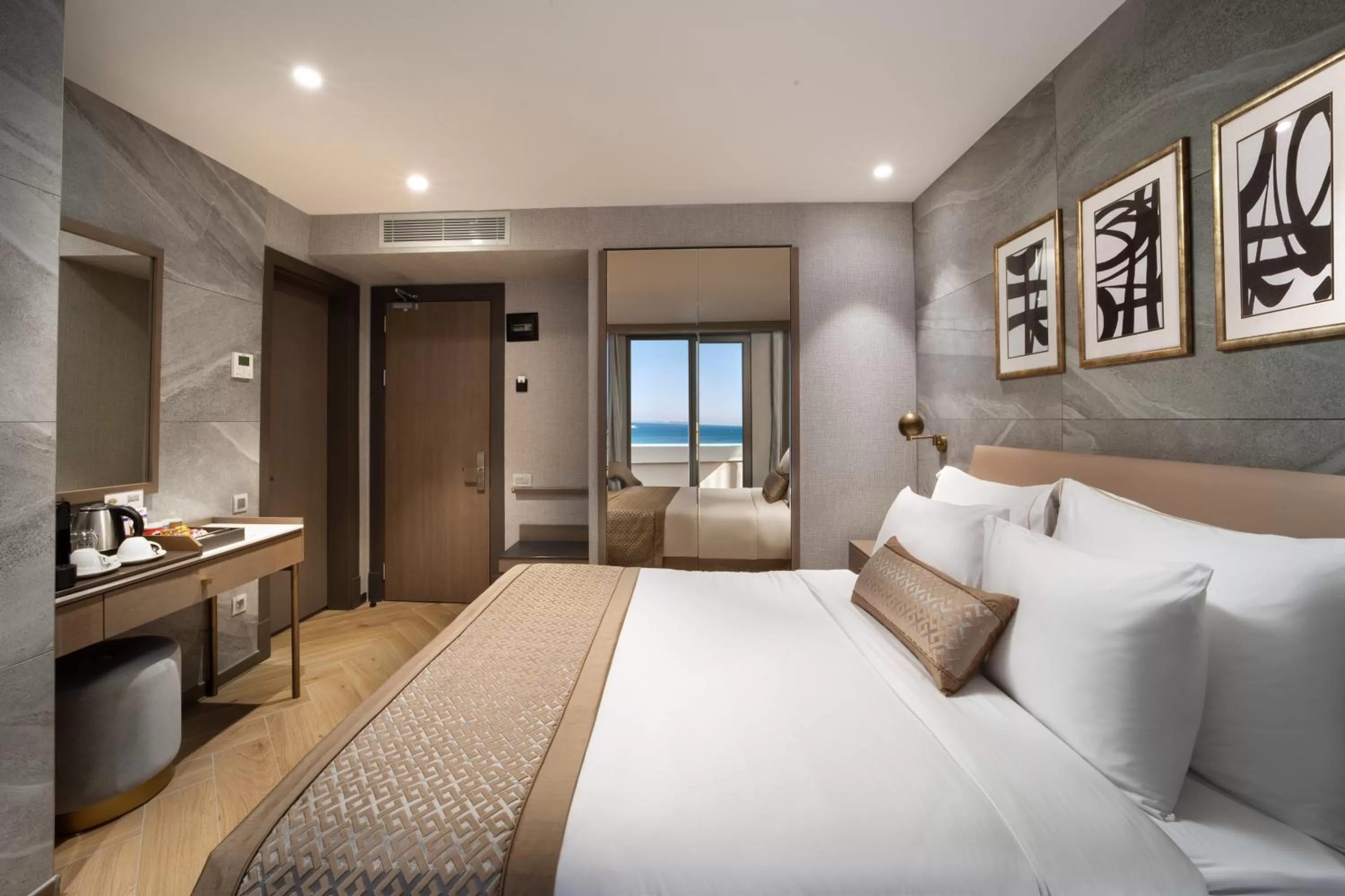 Bedroom, Bed in Mula Hotel