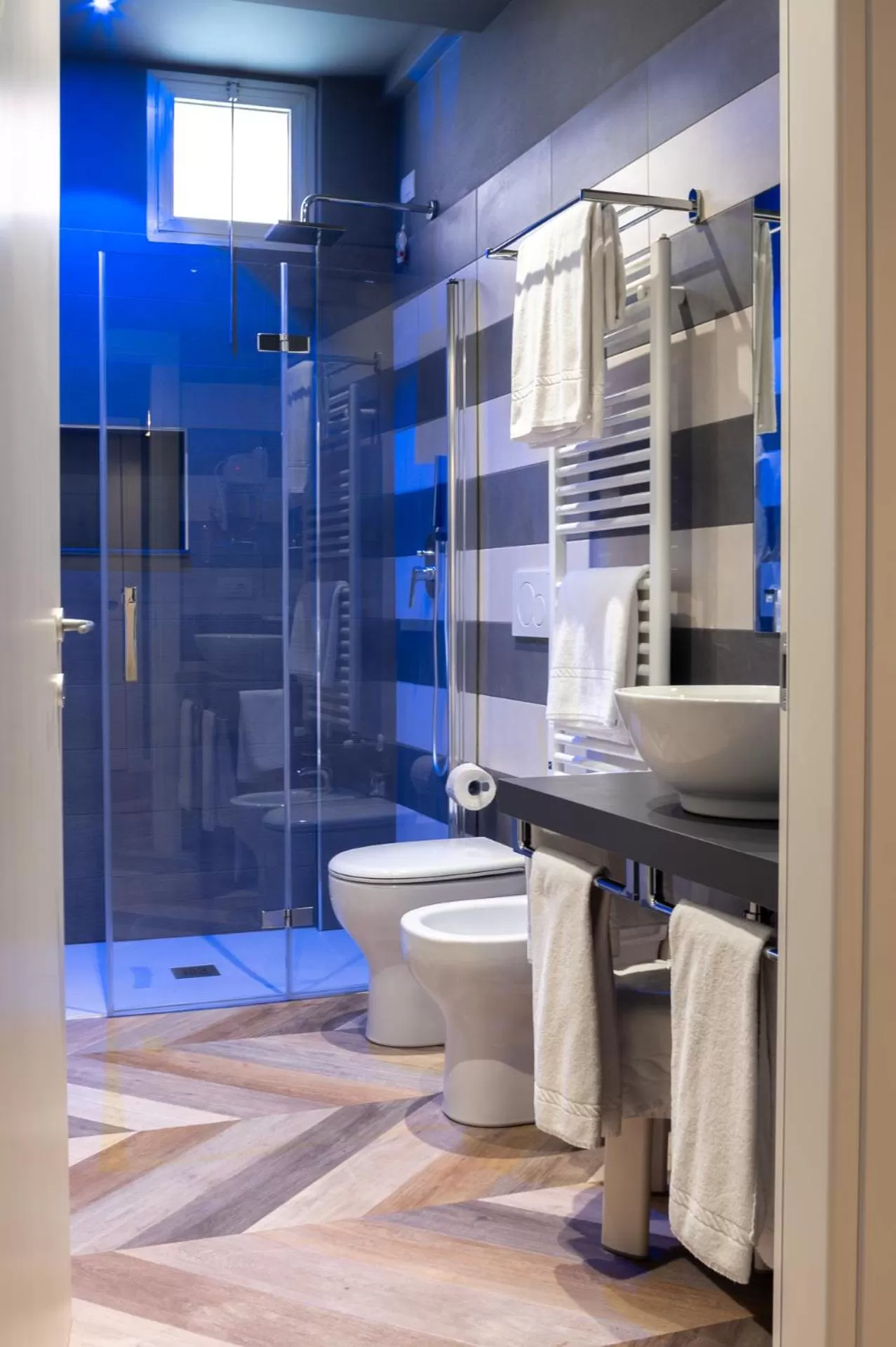 Shower in Hotel Monte Rosa