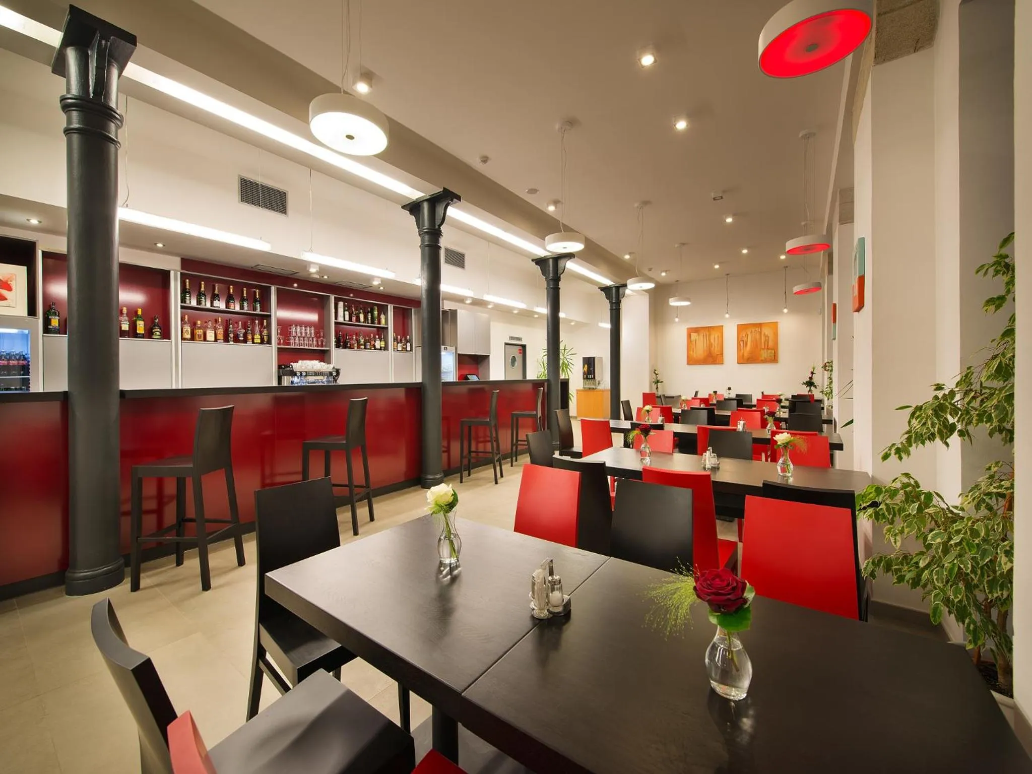 Restaurant/places to eat in EA Business Hotel Jihlava