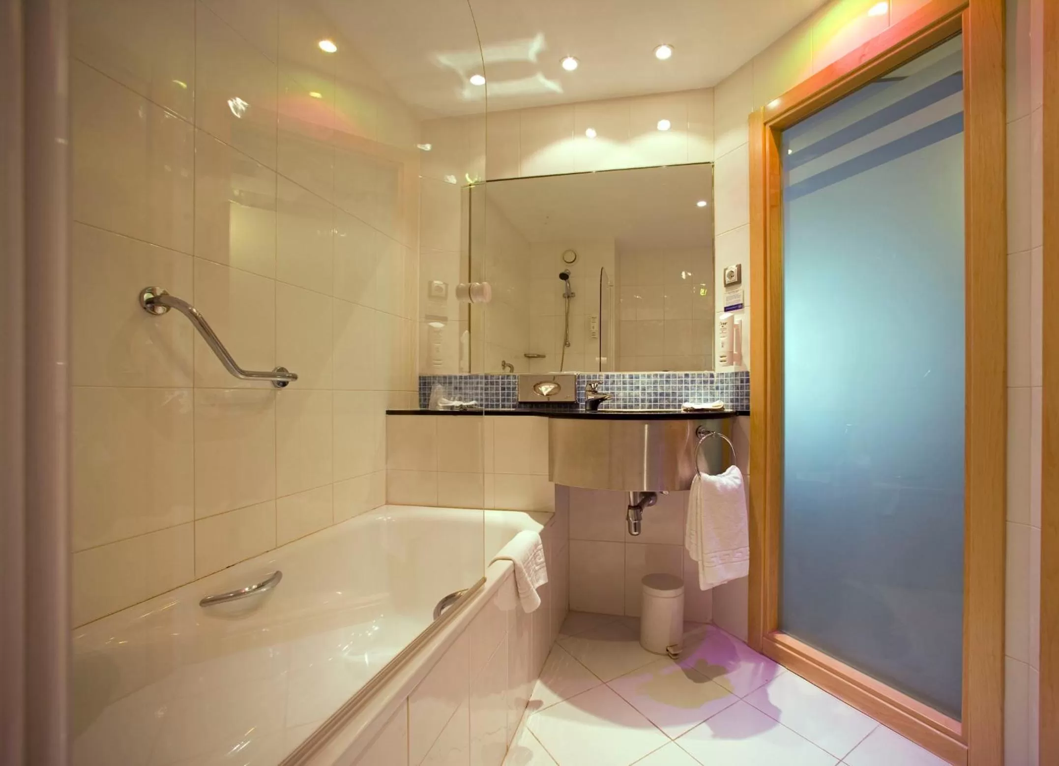 Bathroom in Holiday Inn Express Málaga Airport by IHG