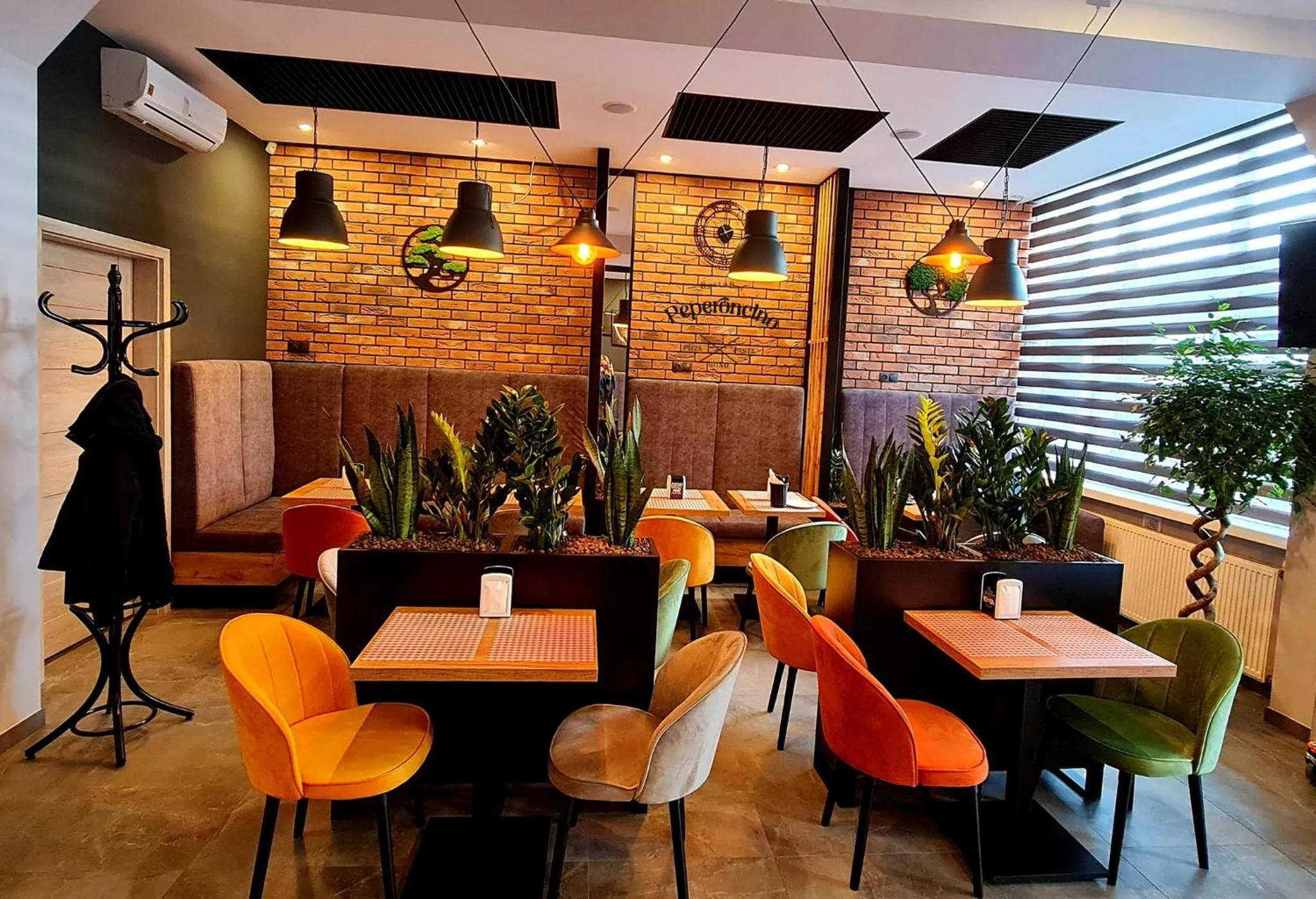 Restaurant/places to eat in Hotel Zakliki