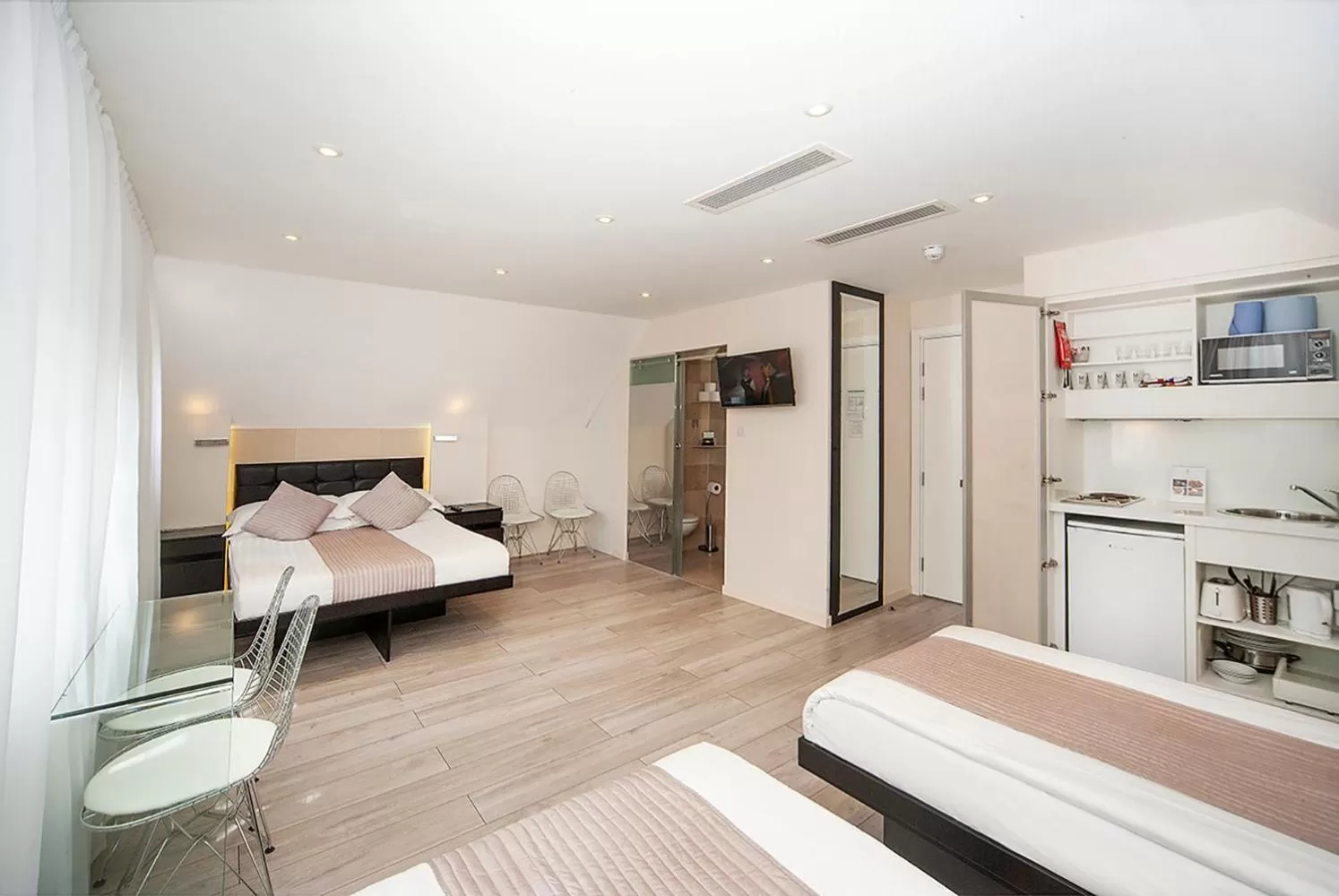 Family Deluxe Studio in NOX Kensington