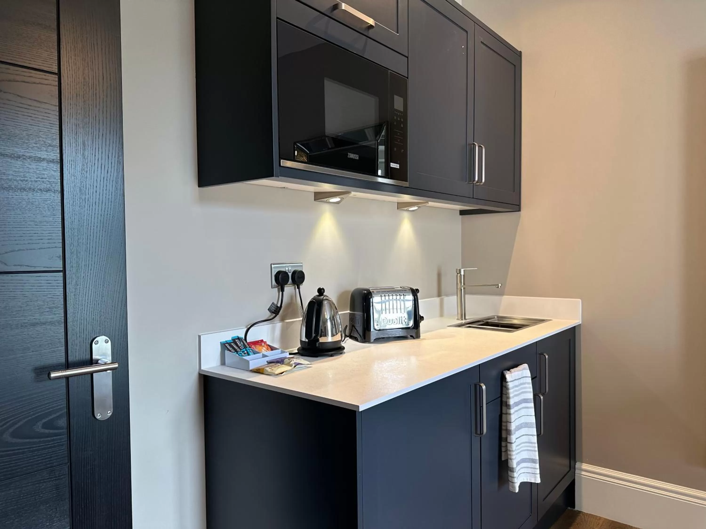 Kitchen or kitchenette in Central Studios