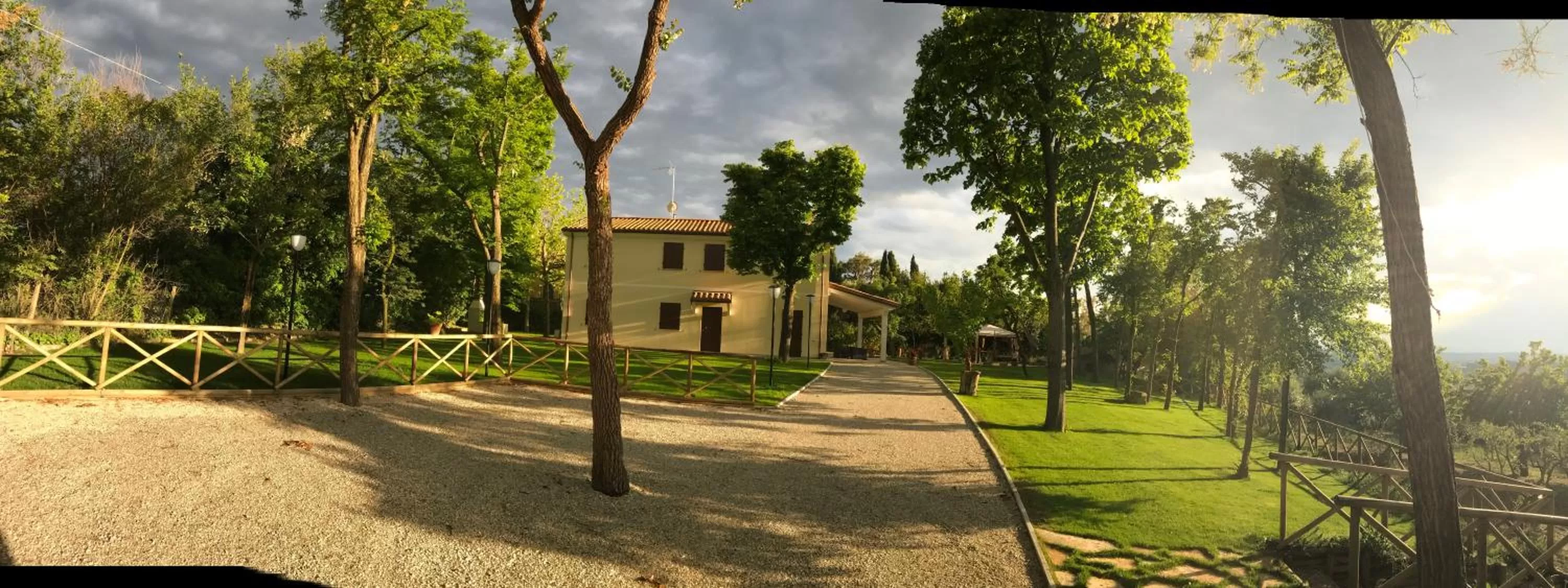 Facade/entrance in Il Lauro