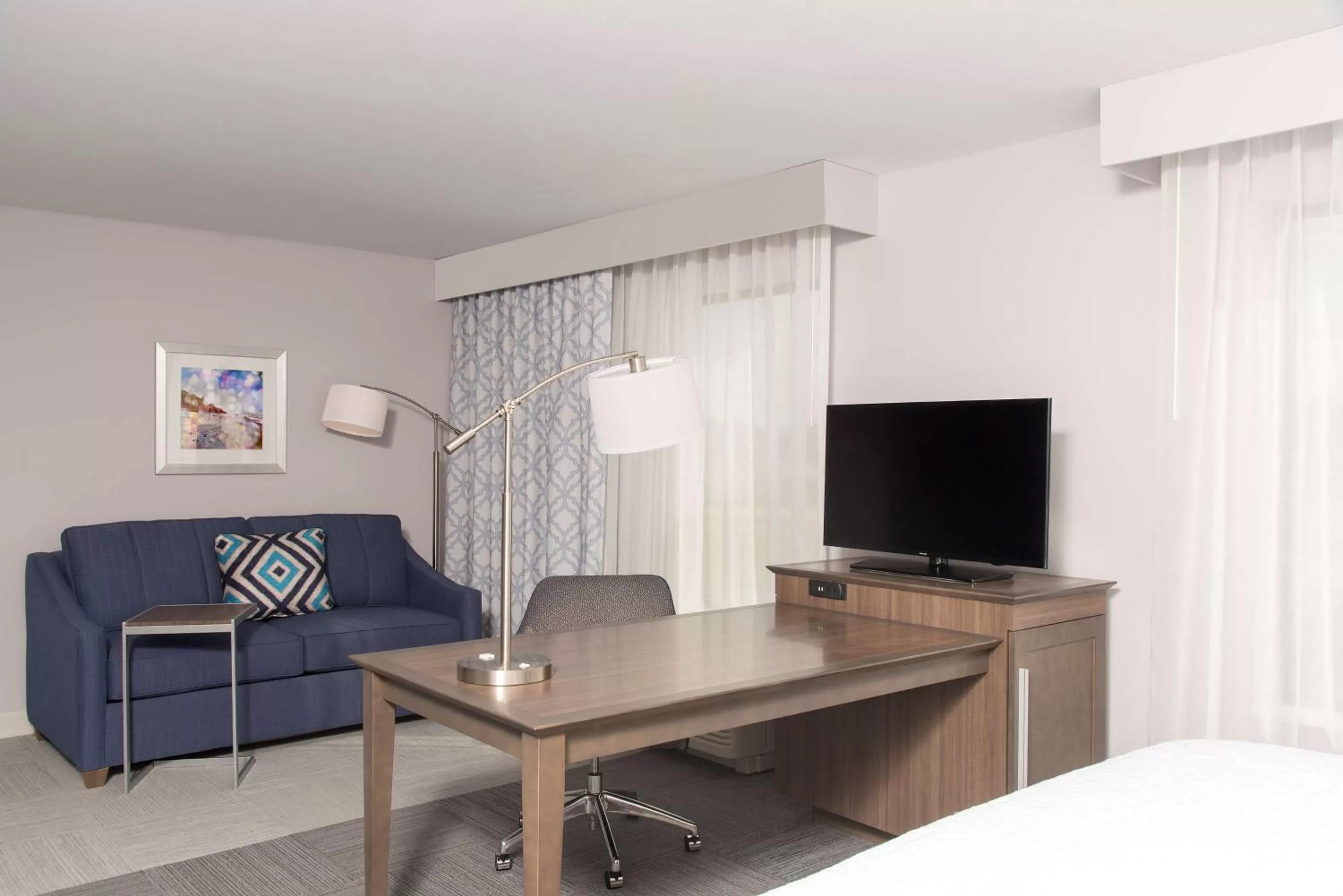 Bed in Hampton Inn and Suites Michigan City