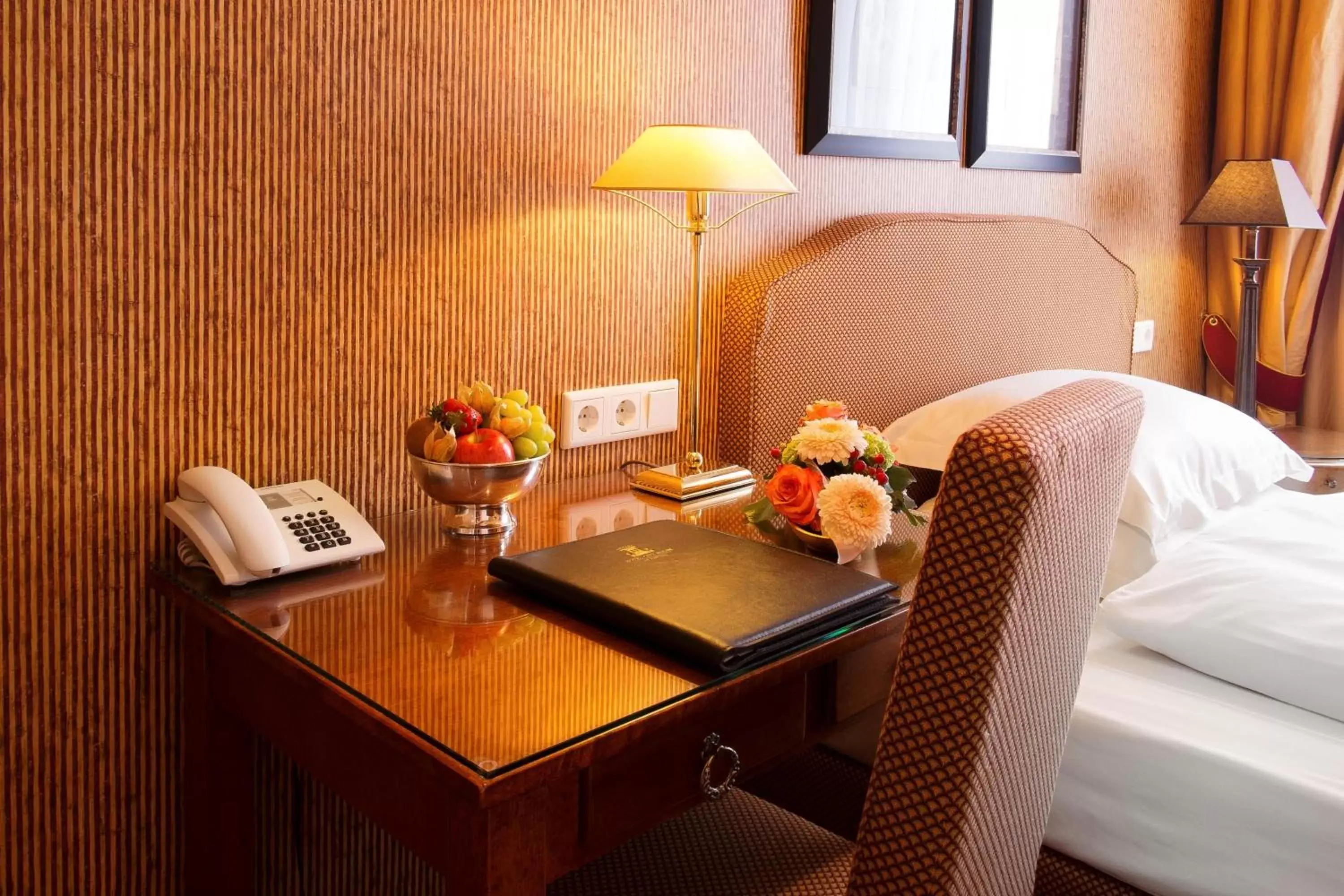 Standard Single Room in Hotel City House Standard Single Room in Hotel City House