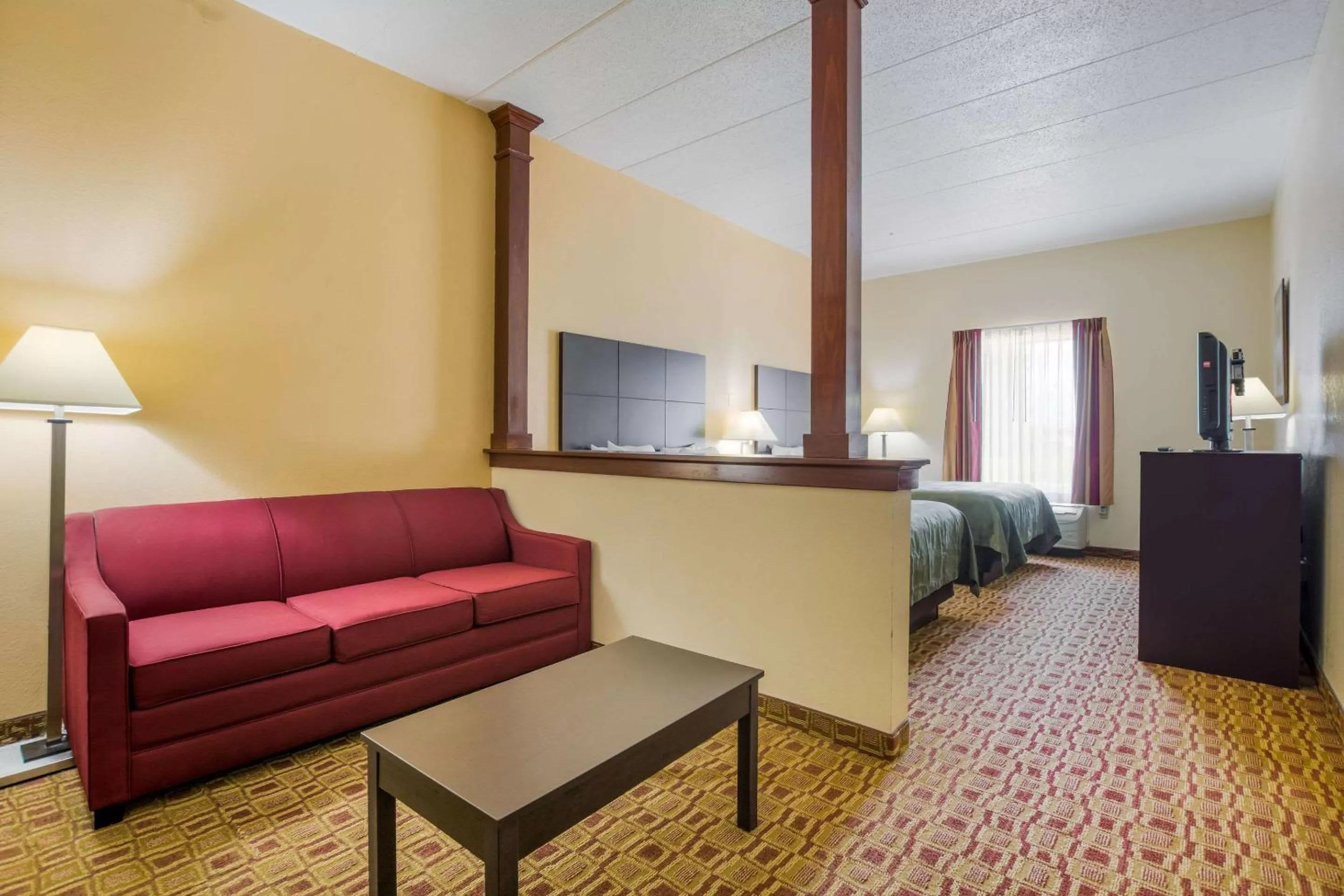 Photo of the whole room, Bed in Quality Inn & Suites Sellersburg - Louisville Area