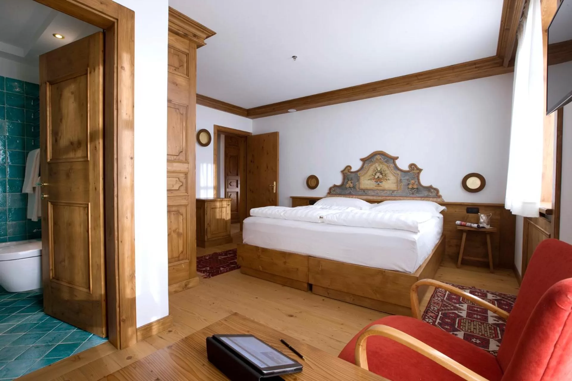 Photo of the whole room, Bed in Hotel Cortina