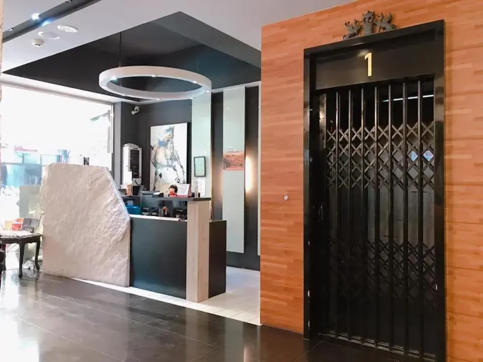 Hotel That Hotel That