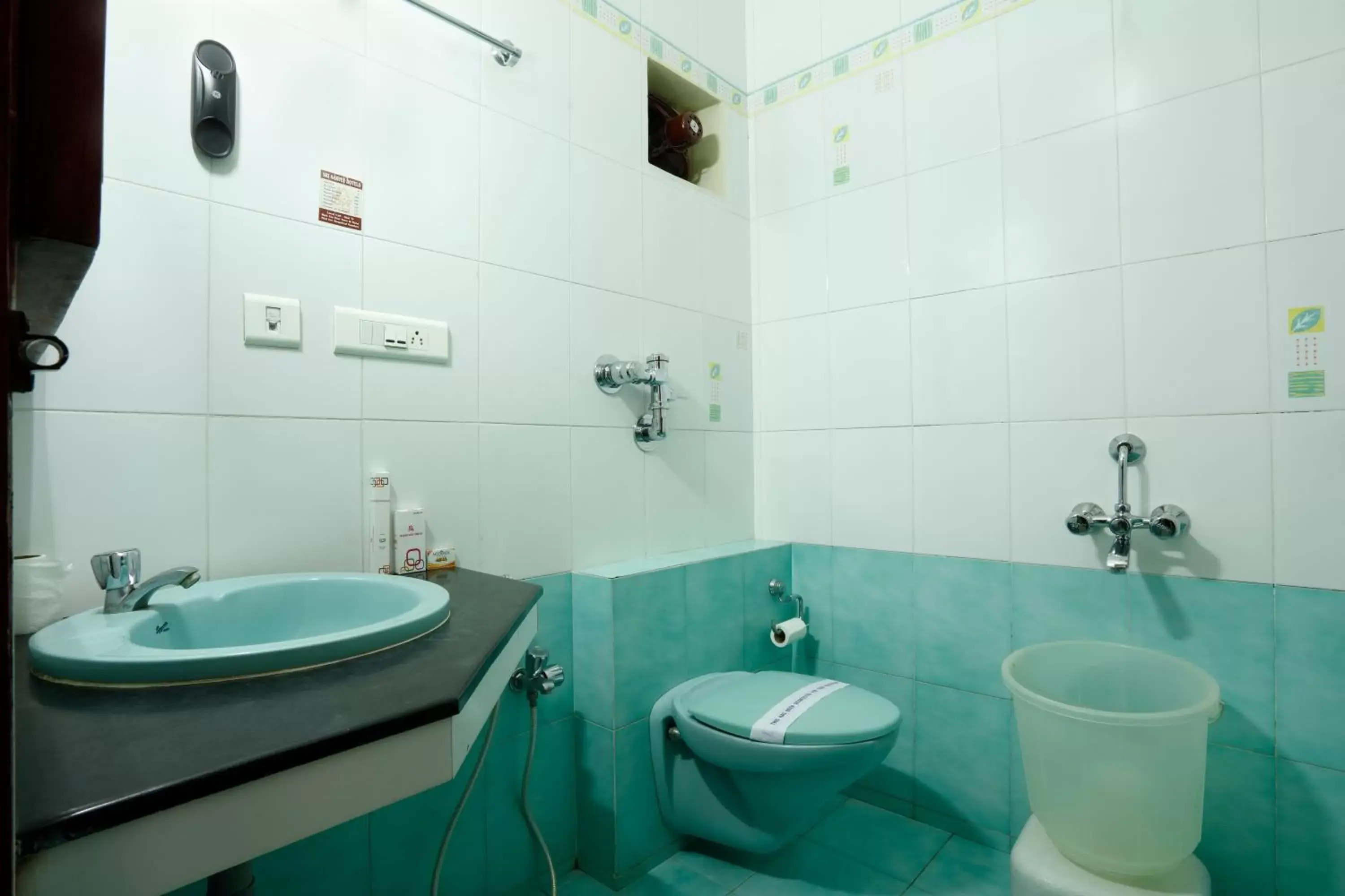 Standard Double Room in Sri Aarvee Hotels Standard Double Room in Sri Aarvee Hotels