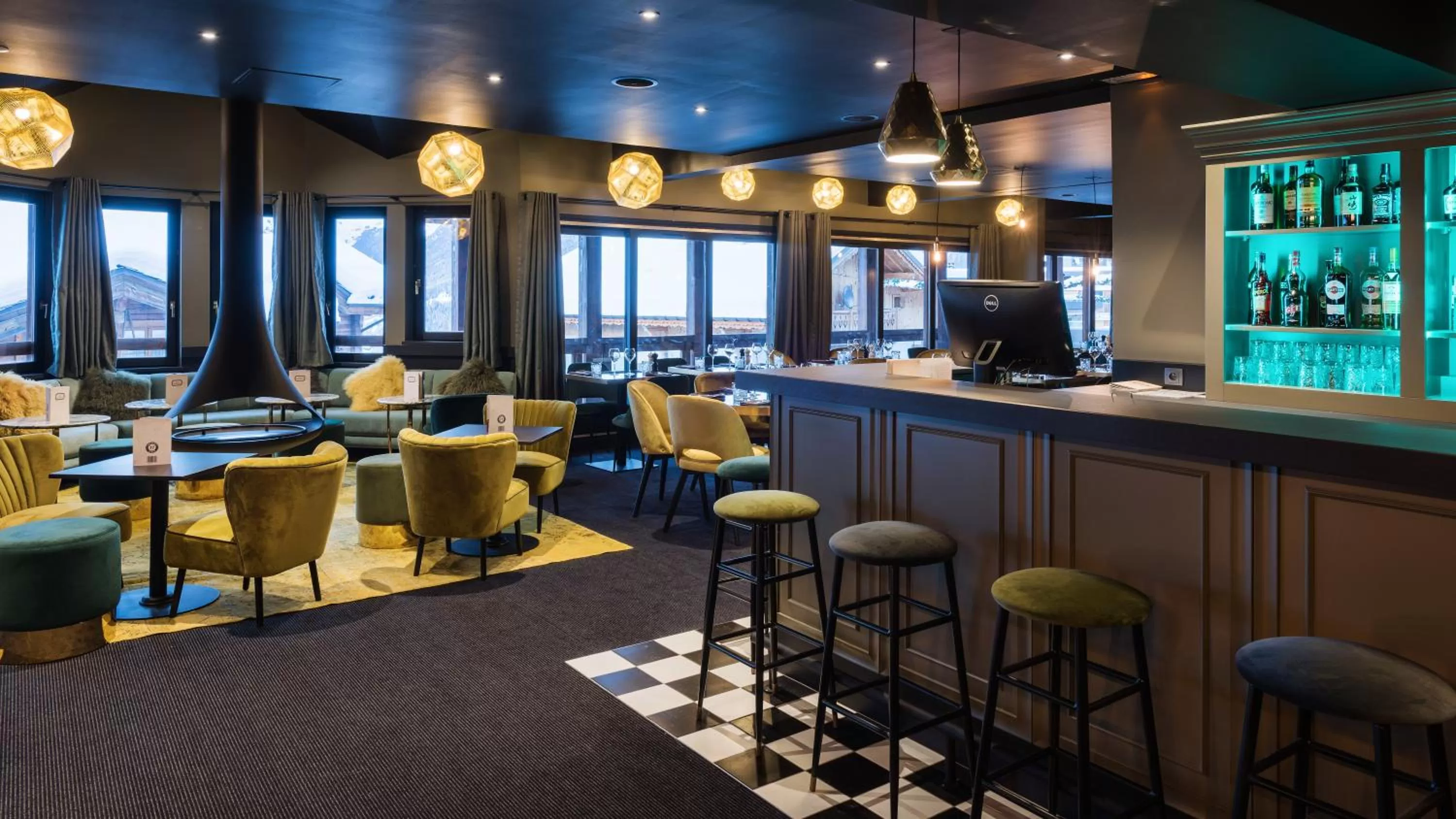 Restaurant/places to eat in Fahrenheit Seven Courchevel