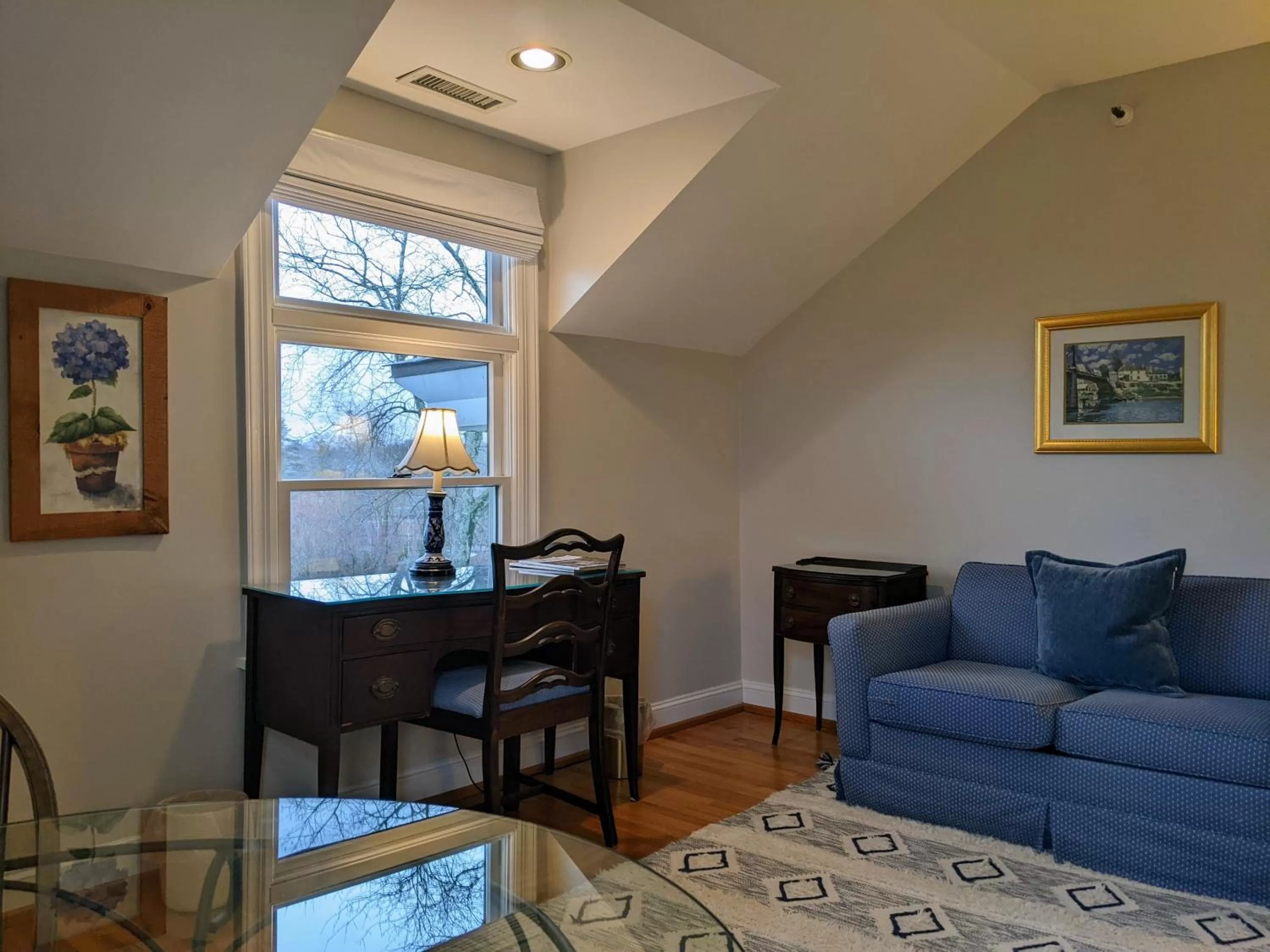 Seating area in Stanton House Inn