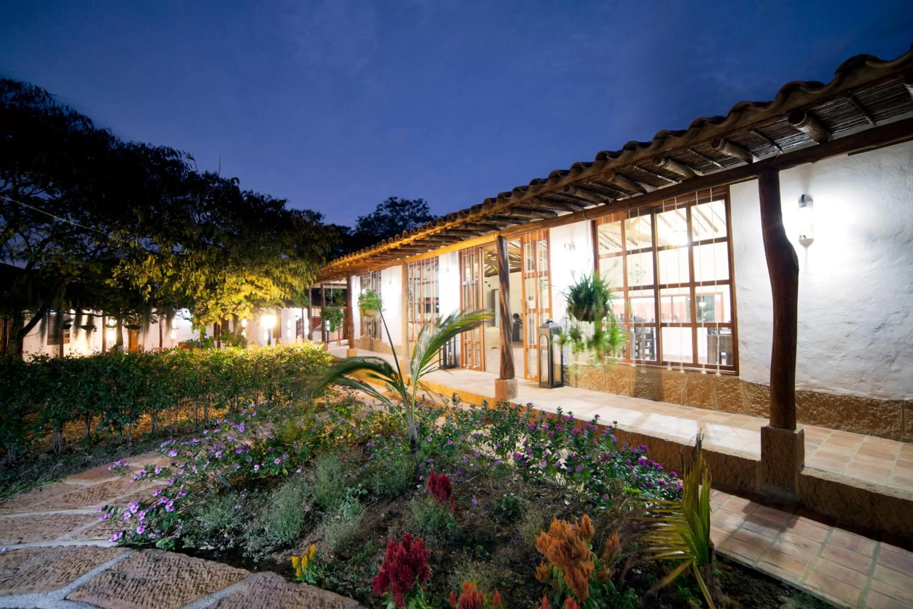 Restaurant/places to eat, Property Building in Hotel Buenosaires Barichara