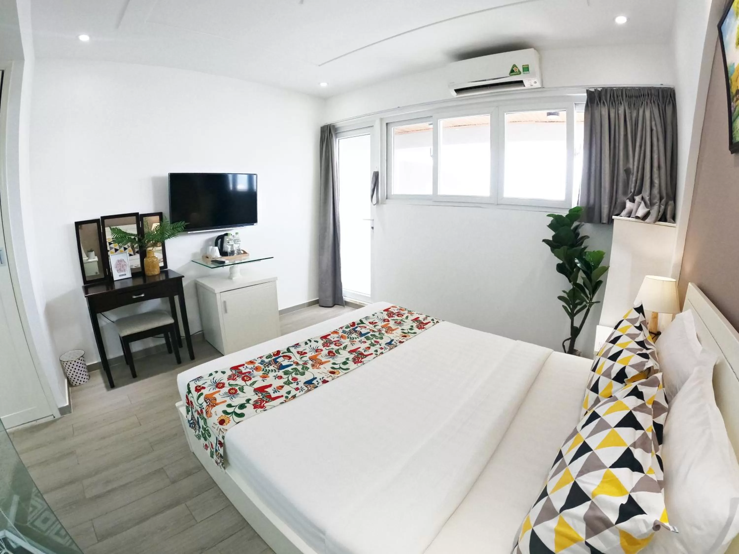 Photo of the whole room, Bed in Dinh Phat Hotel