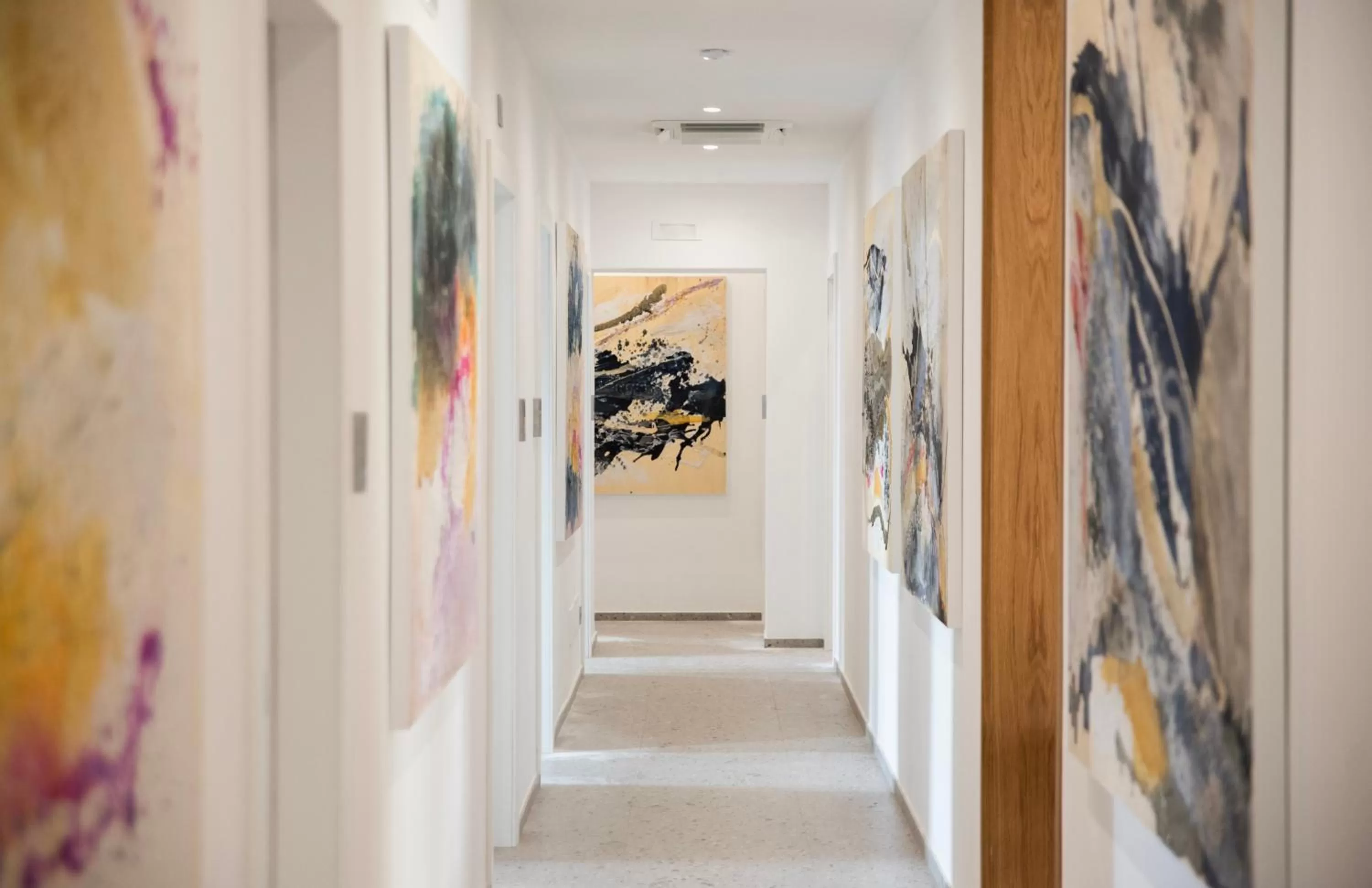 Decorative detail in Lisetta Gardens Boutique & Suites