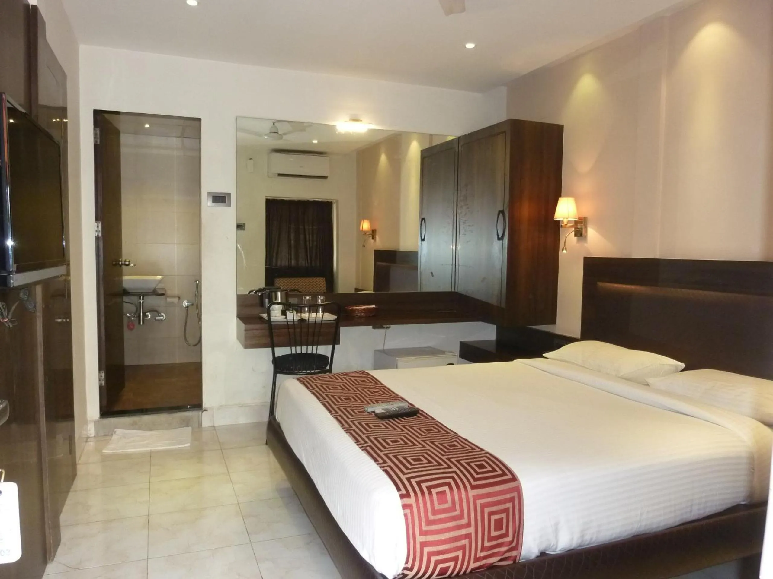 Photo of the whole room in Hotel New Bengal