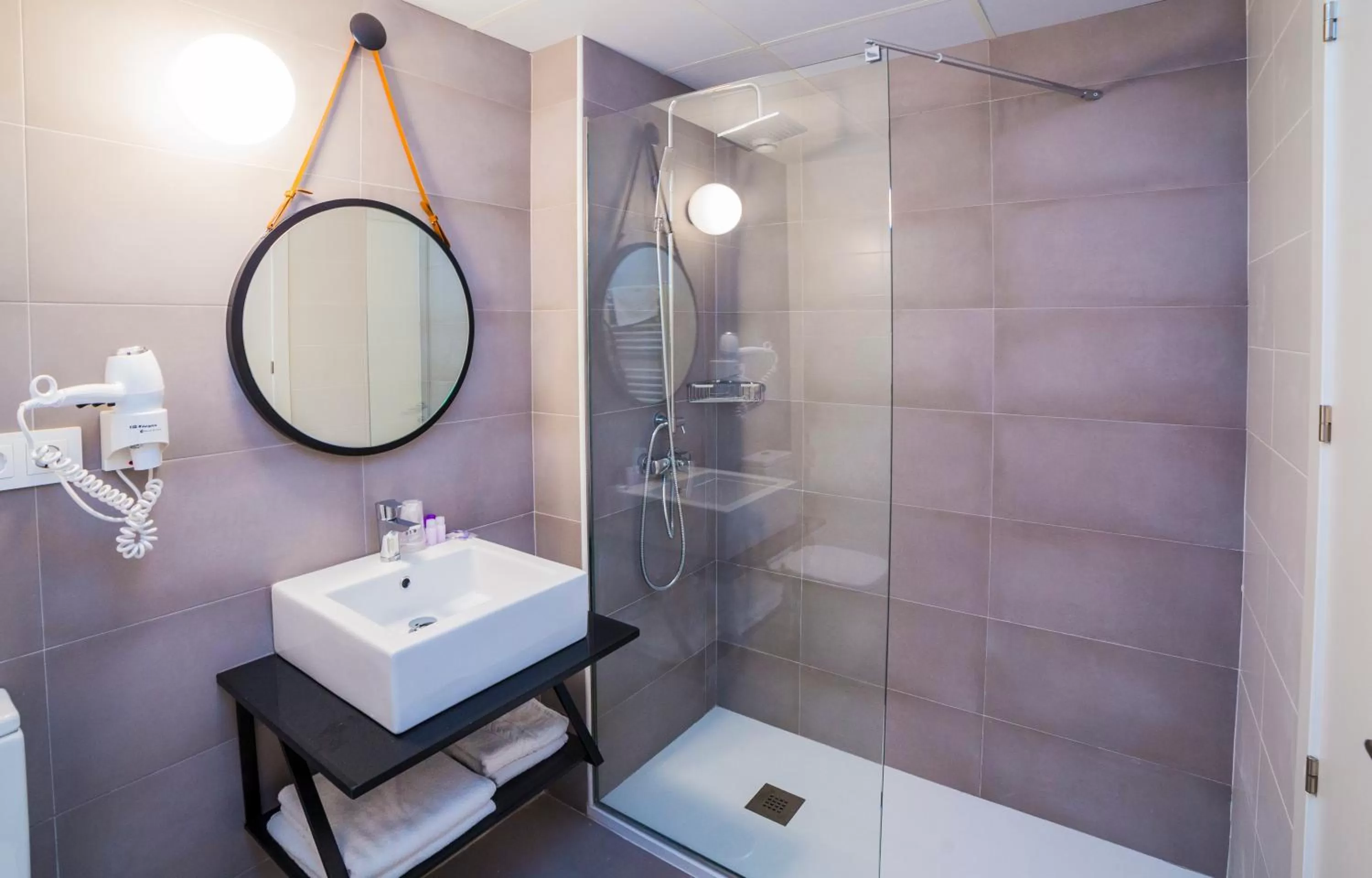 Bathroom in Hospedium Hotel Cañitas Maite Gastronómico