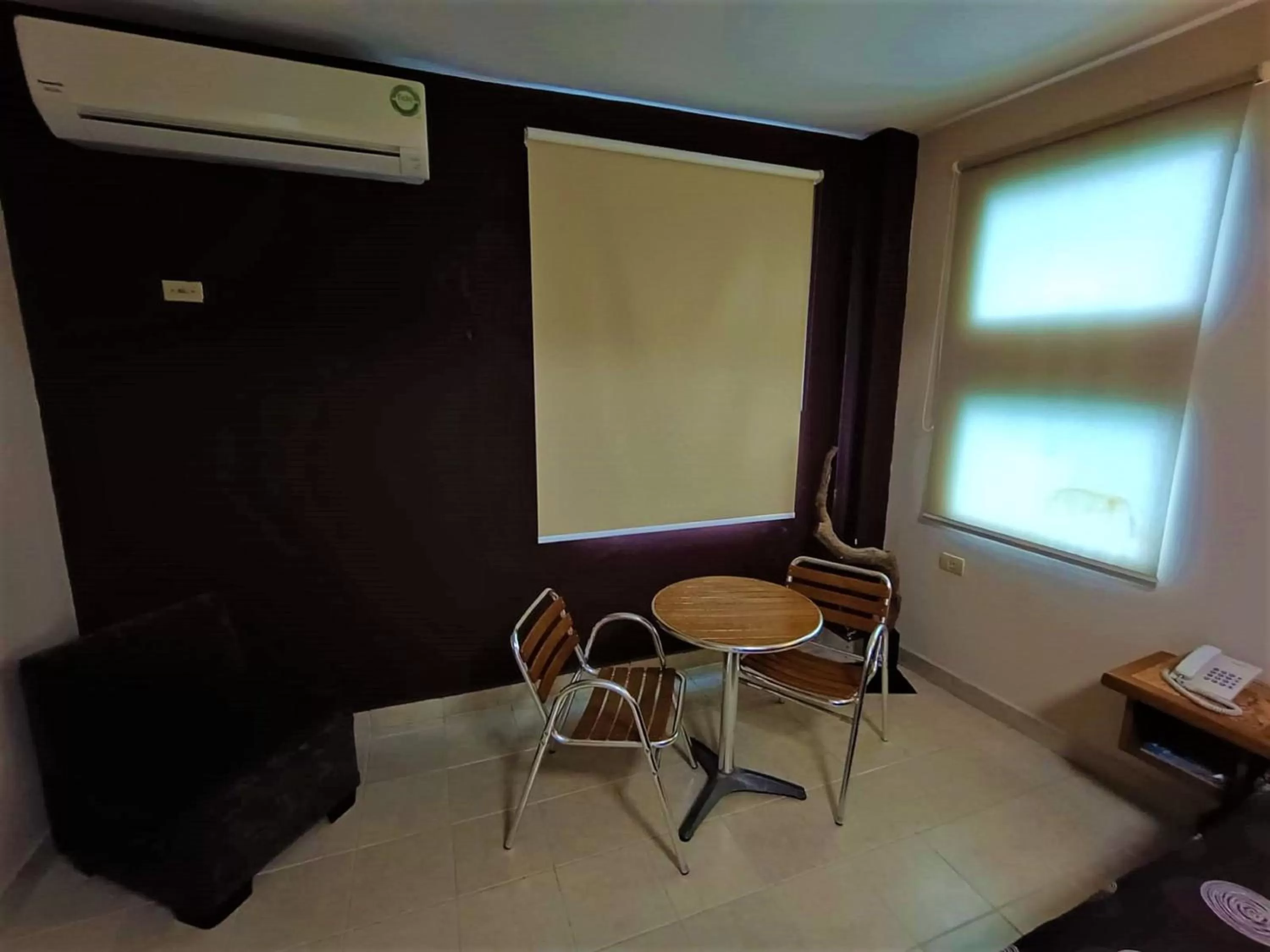 Photo of the whole room in Hotel Santo Domingo Express