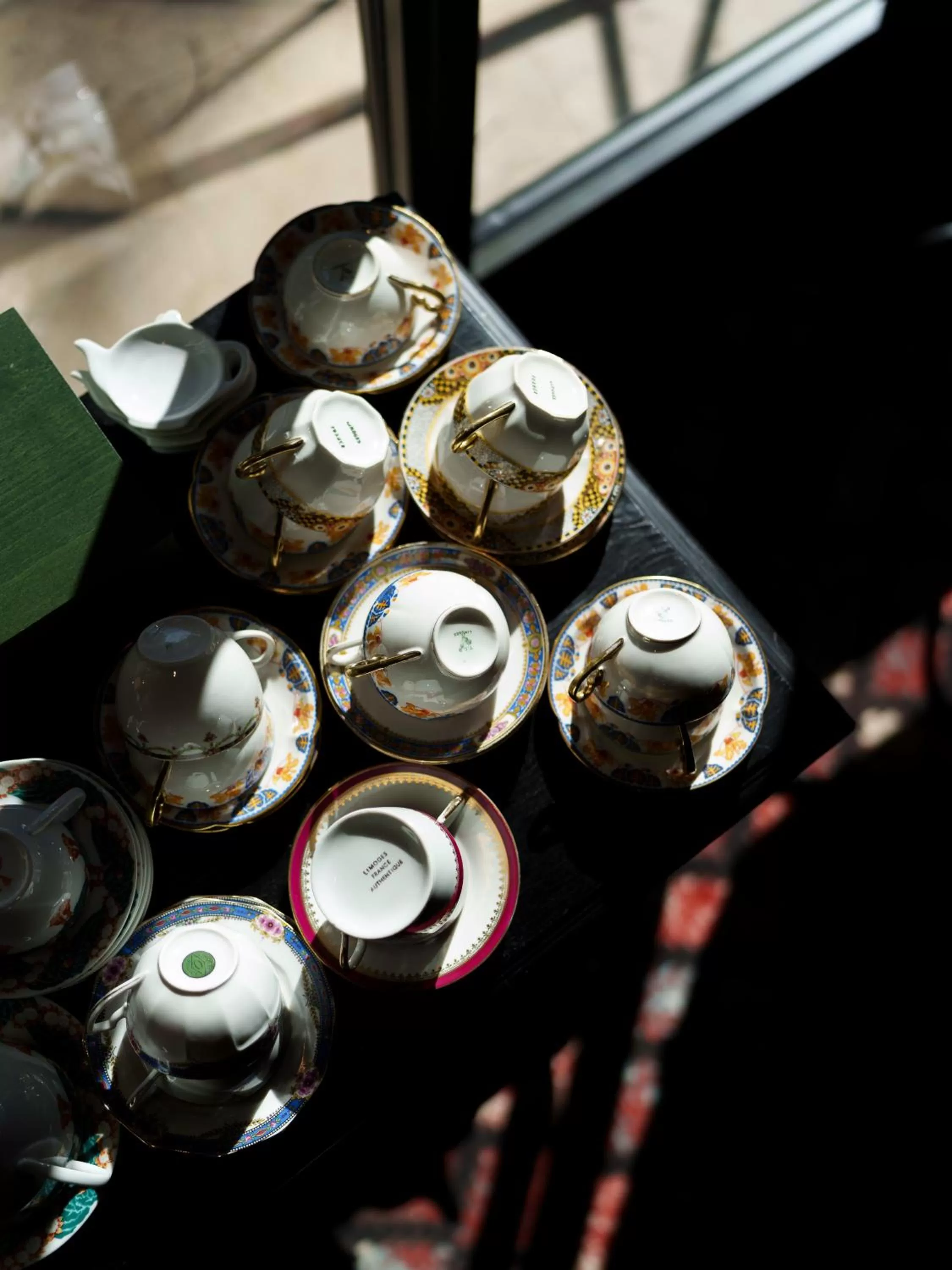 Breakfast in Hôtel & SPA Le Chêne Vert