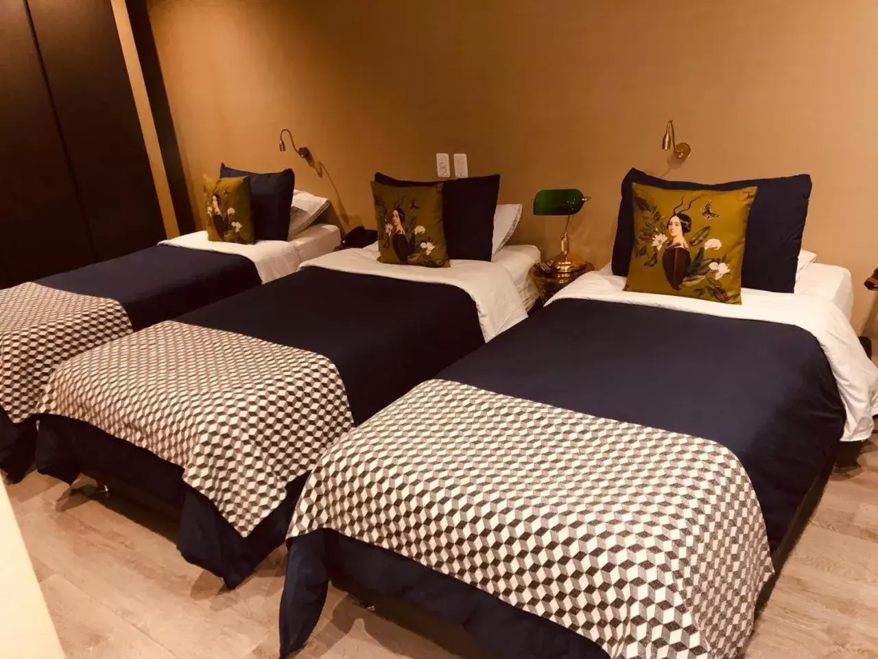 Triple Room in Hotel Regina Triple Room in Hotel Regina