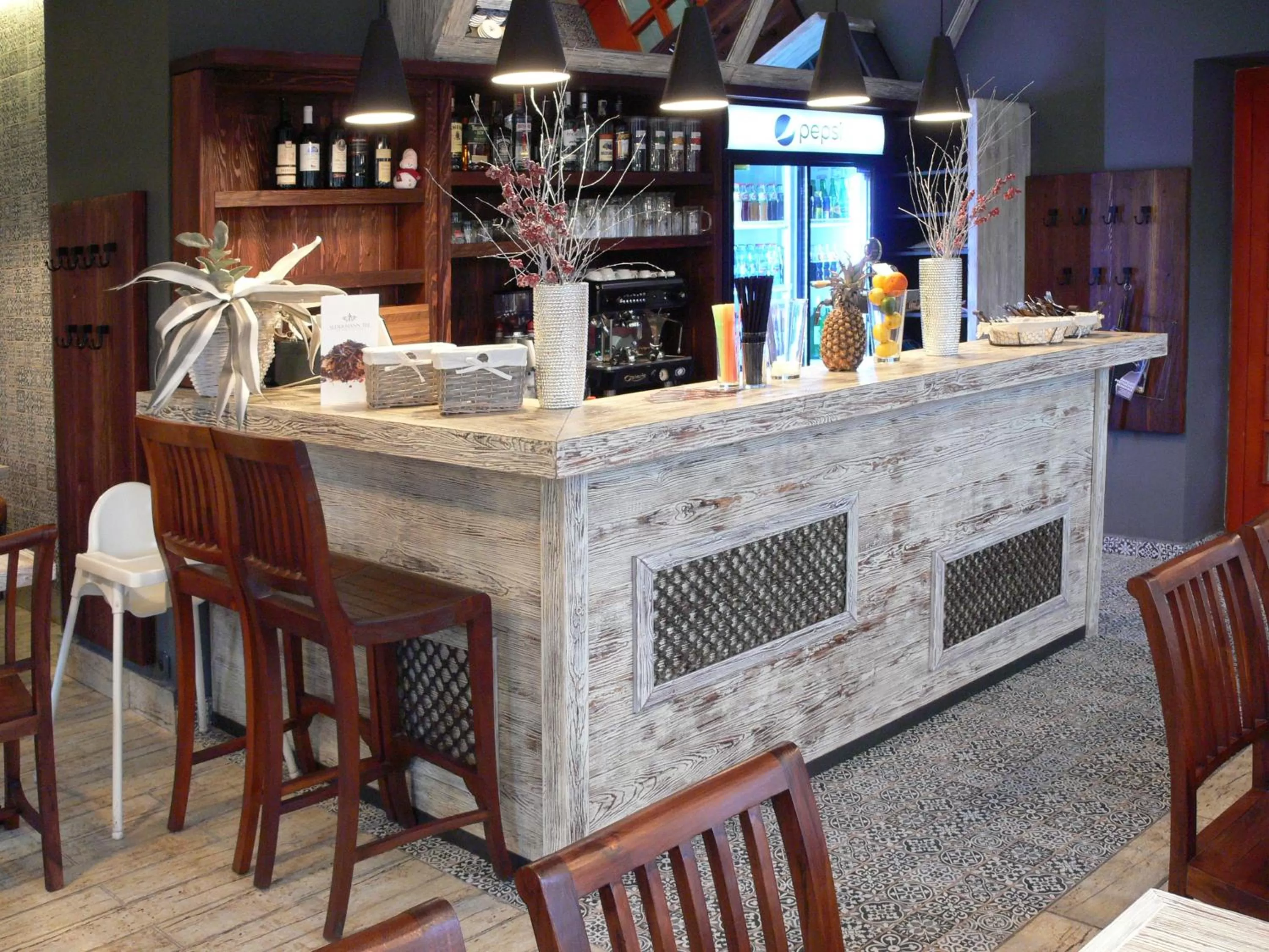 Restaurant/places to eat, Lounge/Bar in Hotel Na Baste