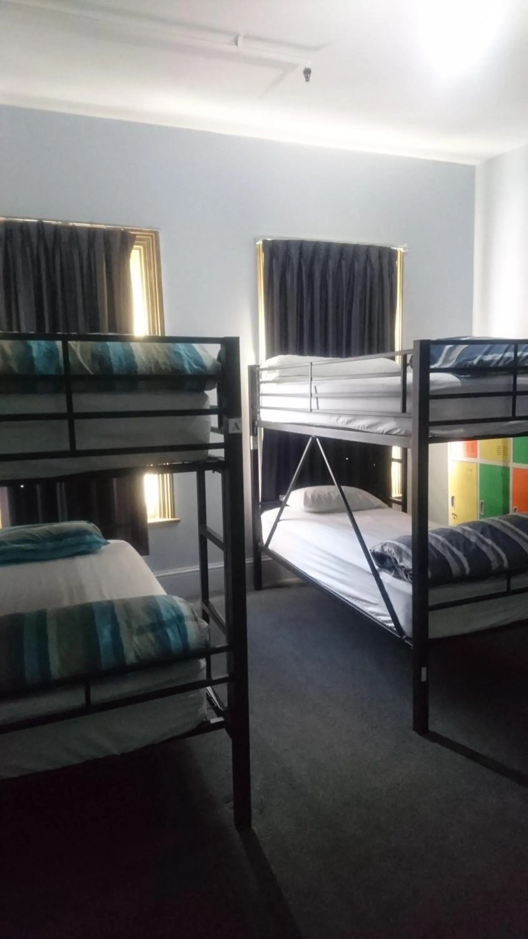 bunk bed, Bed in Backpackers Imperial Hotel