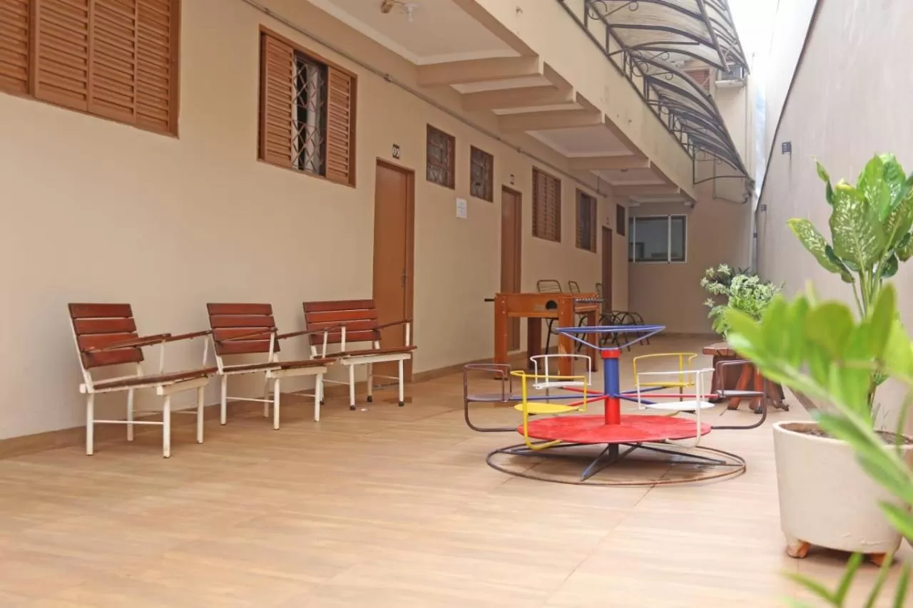 Patio in Hotel Portela II - Av Principal e a 500m do Thermas dos Laranjais