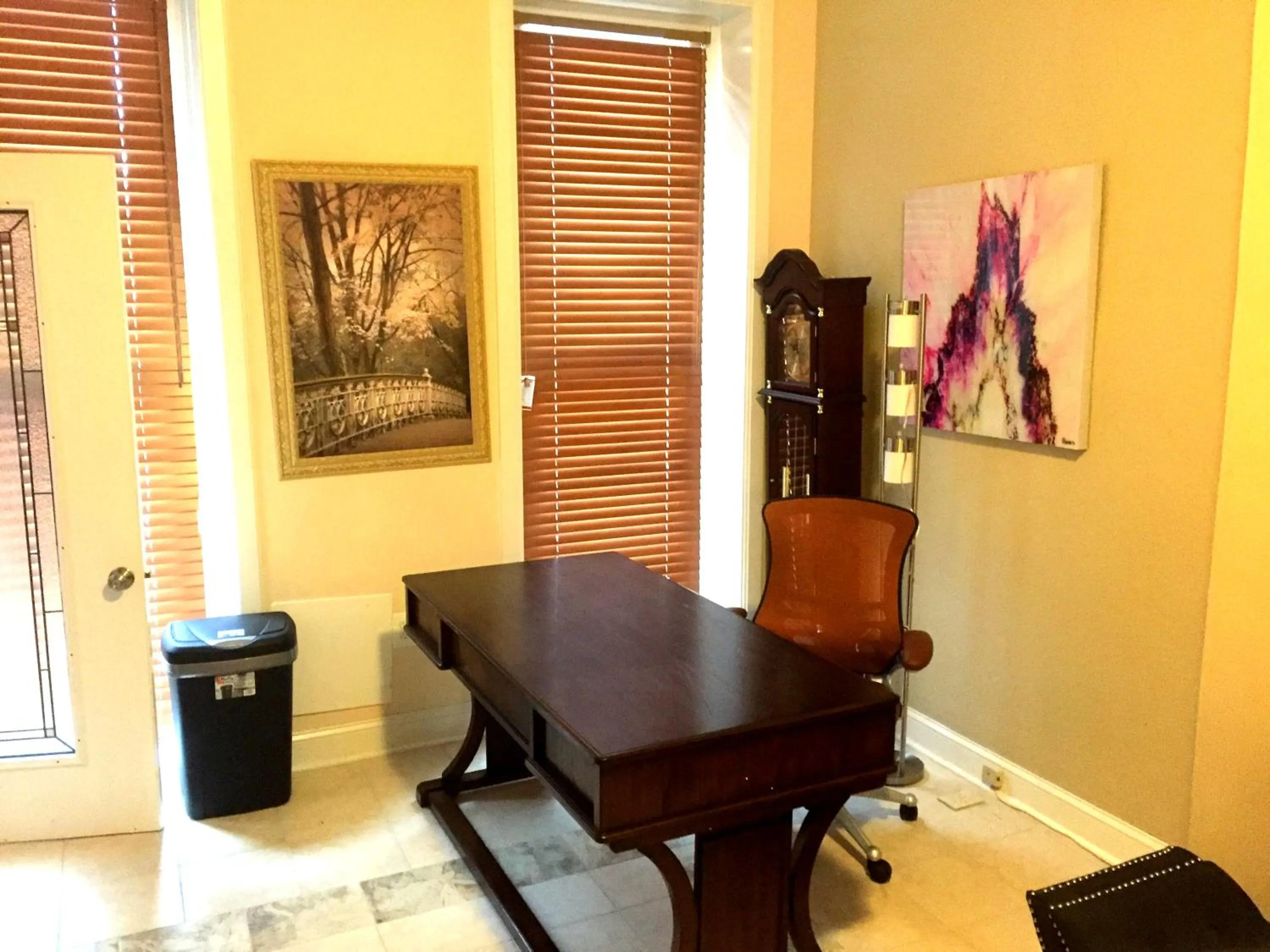 Seating area in DC International Hostel 2