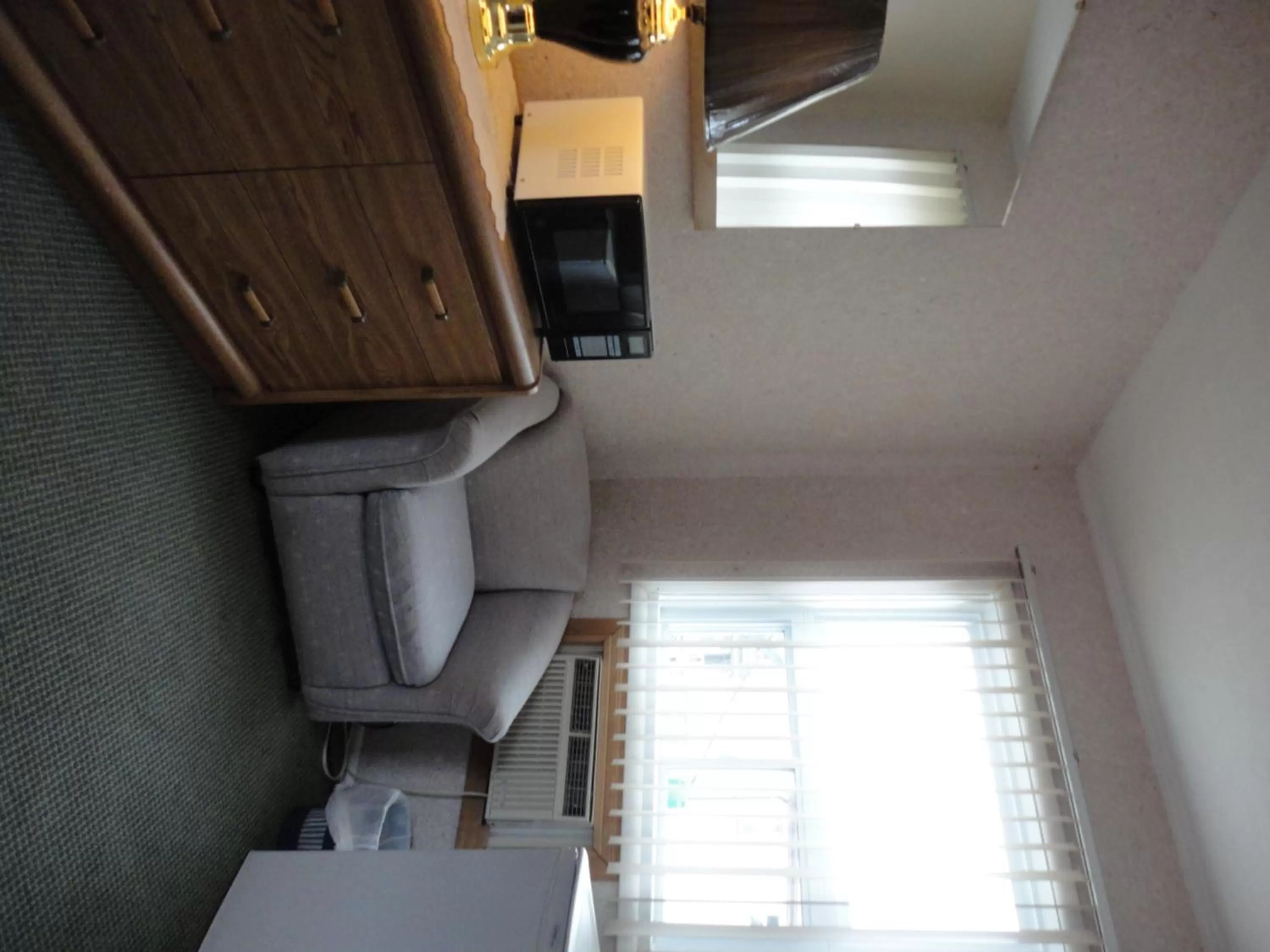 Day in Hipwell's Motel