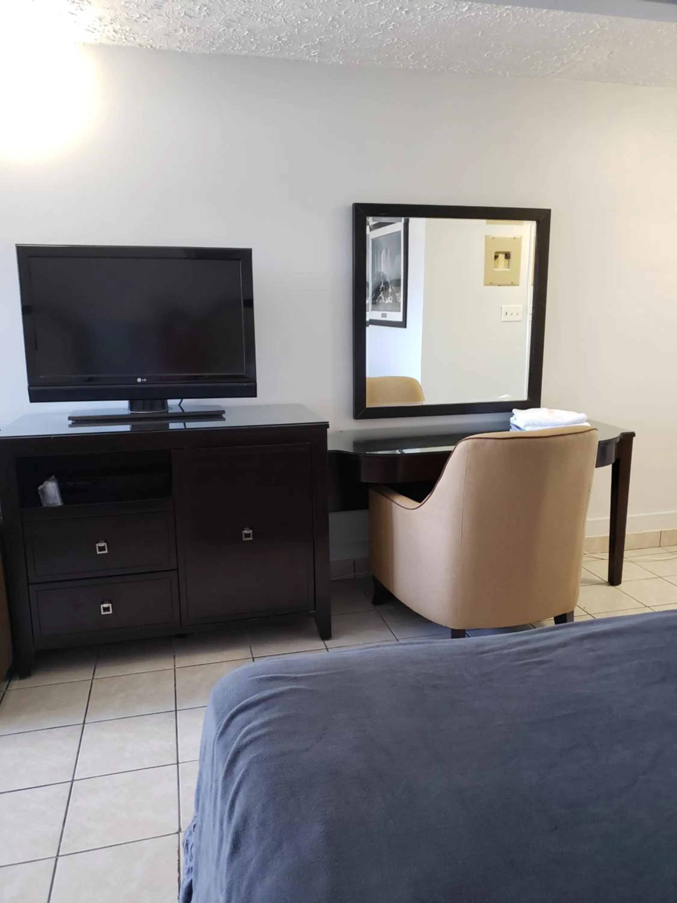 Niagara Falls Courtside Inn