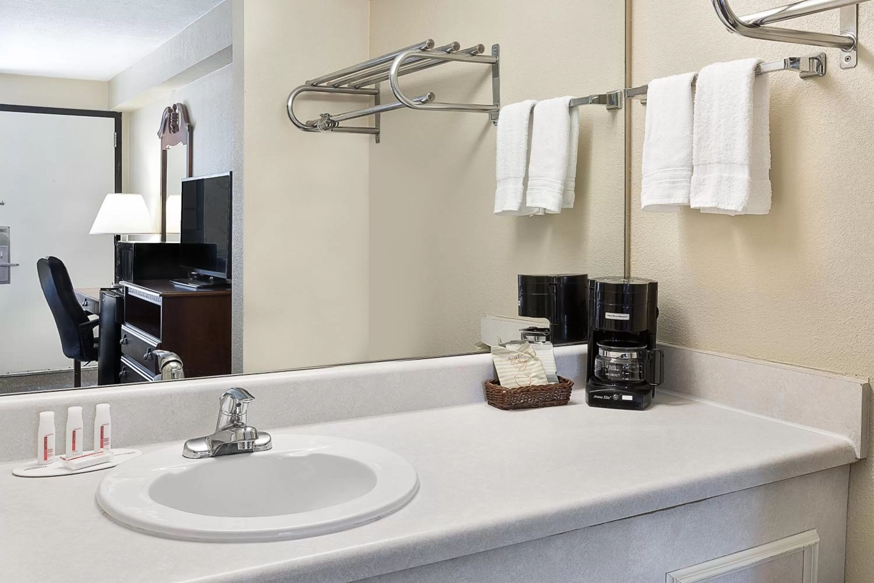 Bathroom in Days Inn by Wyndham Hoover Birmingham