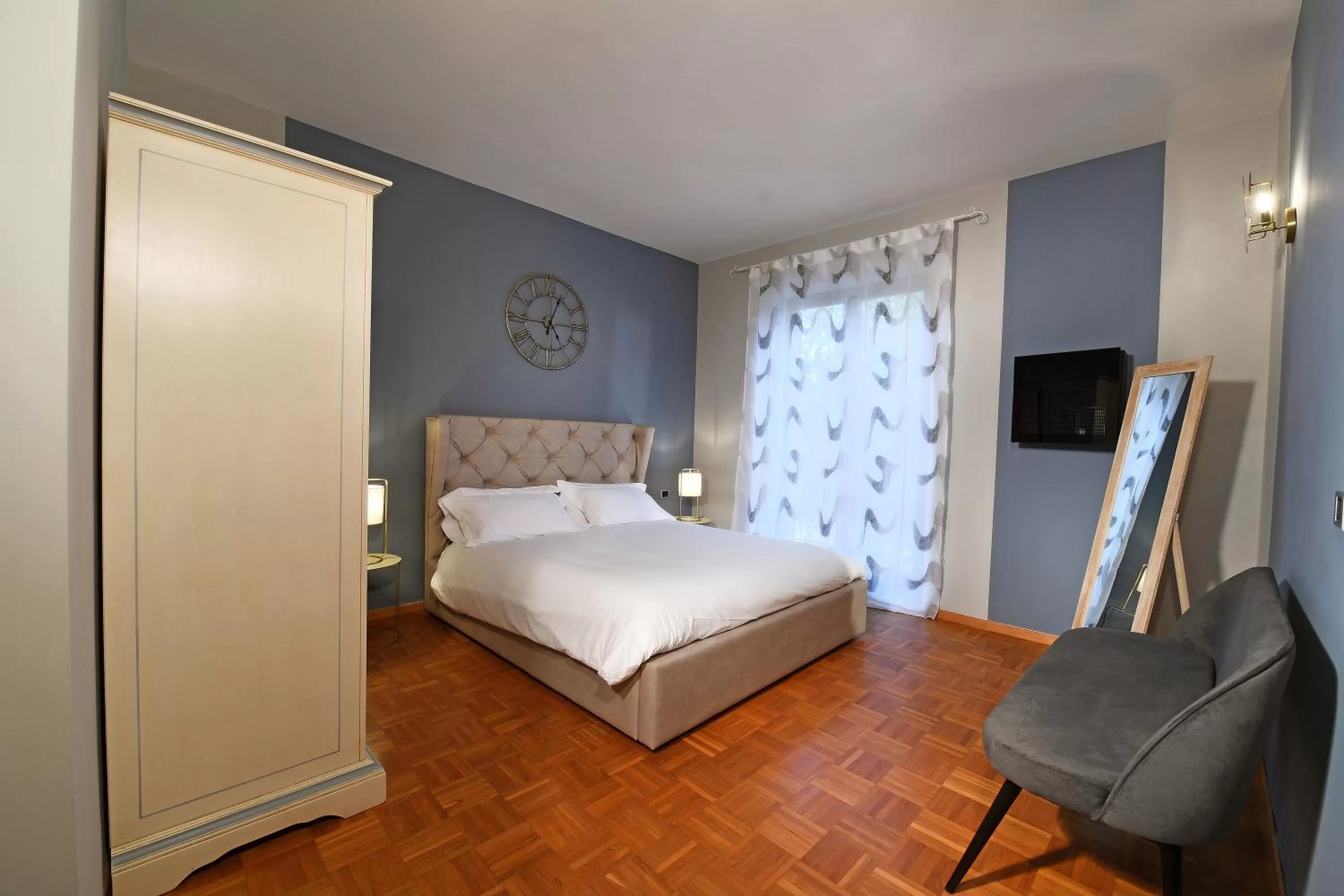 Bed in Panoramic Villa Garassino - country rooms and fine restaurant