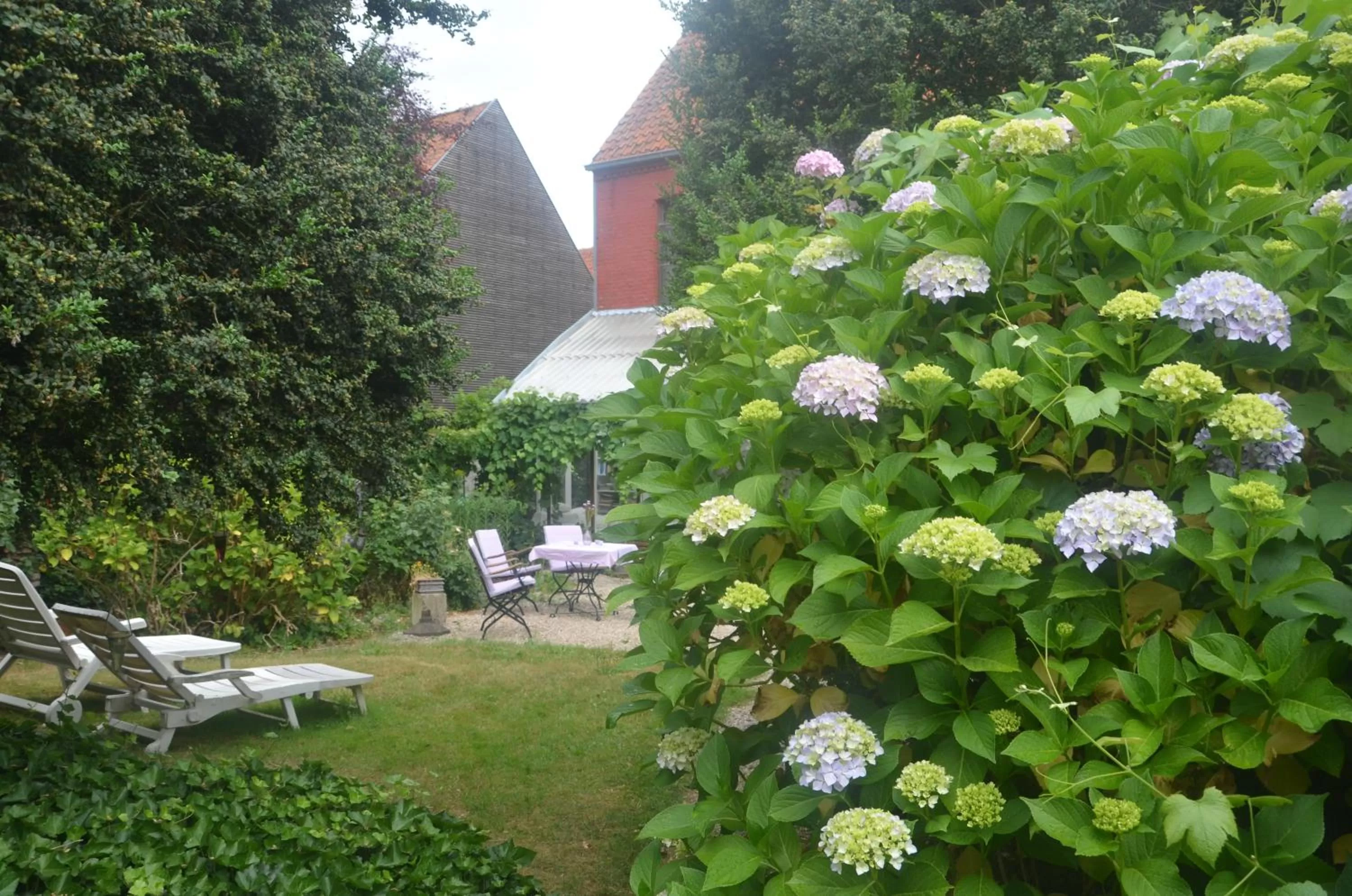 Area and facilities in Beaux Temps b&b