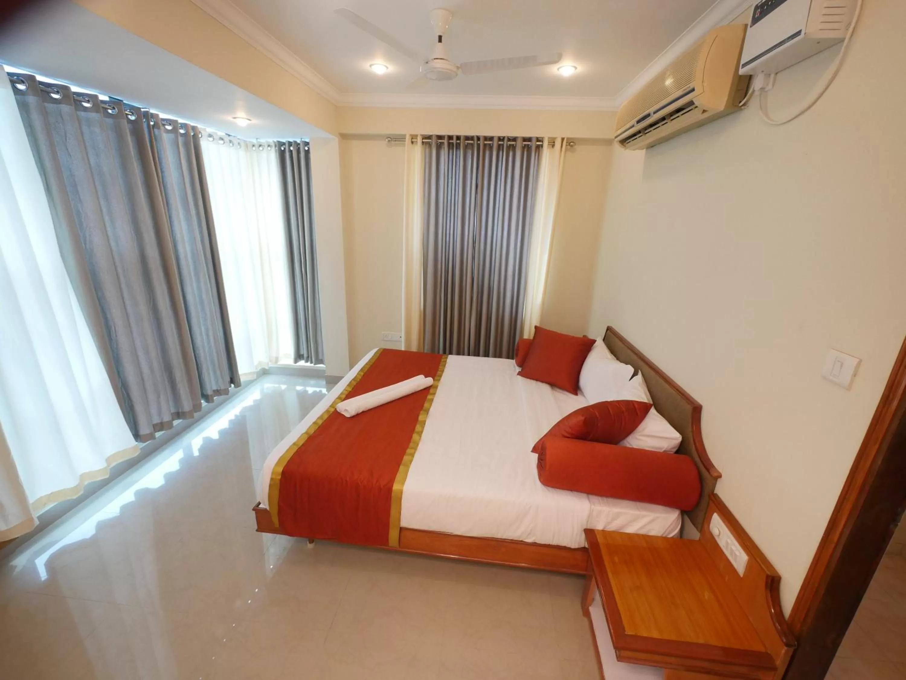 Bed in Pepper Residency