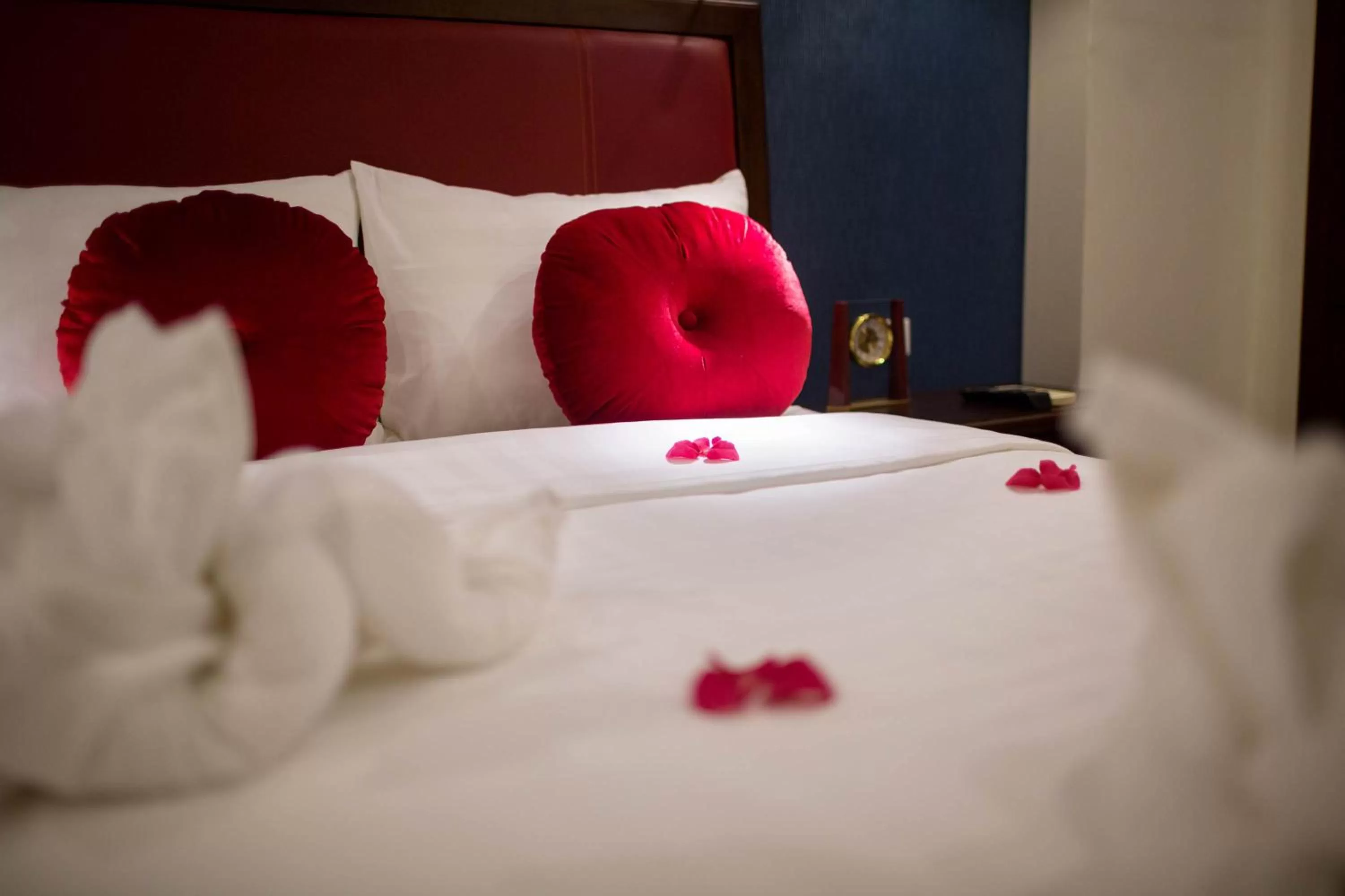 Decorative detail, Bed in Holiday Emerald Hotel