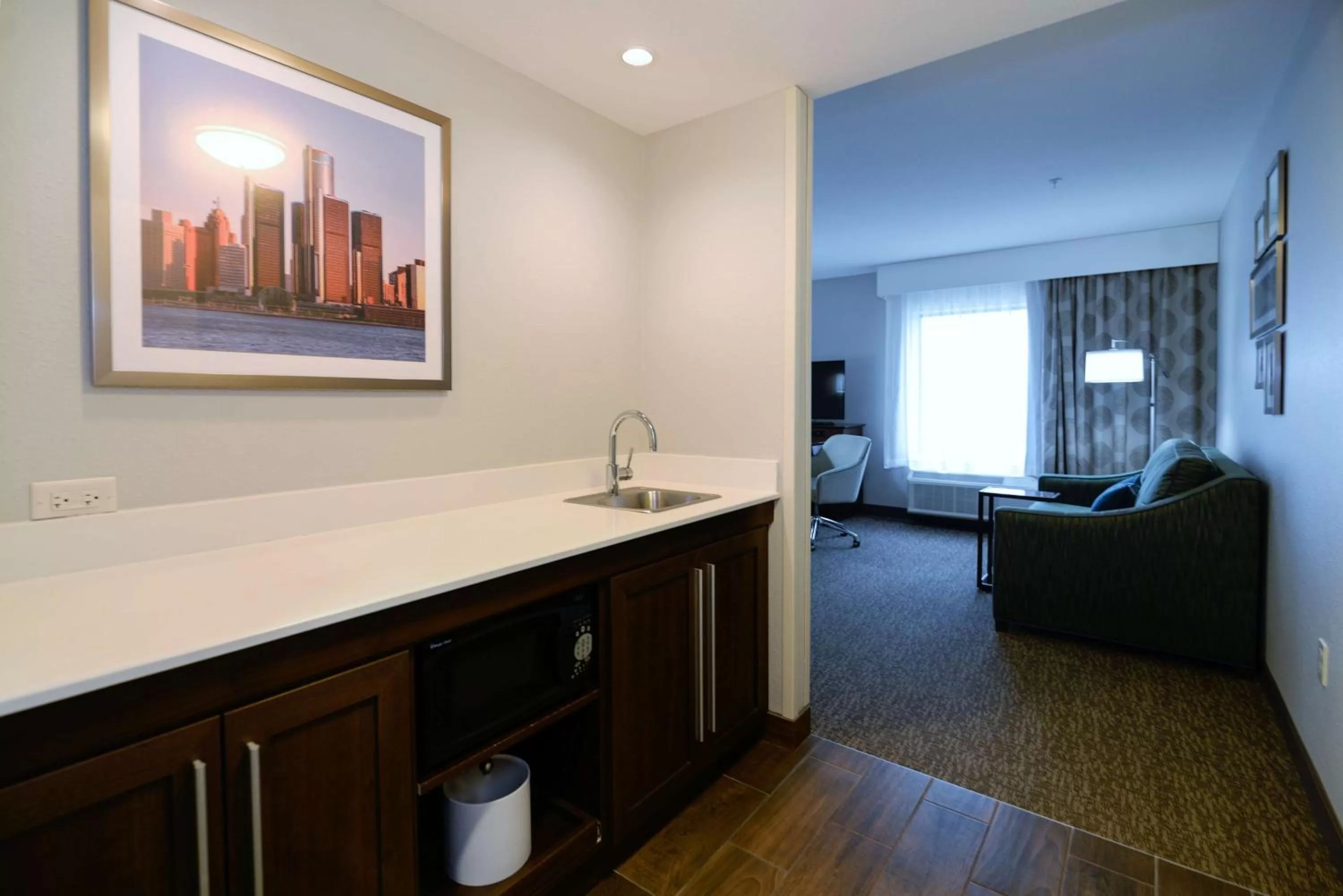 Photo of the whole room in Hampton Inn Brighton Mi