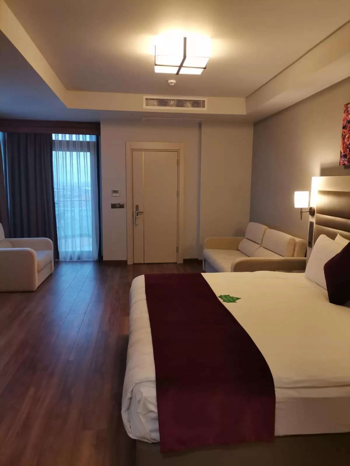 Massage, Bed in Golden Royal Hotel