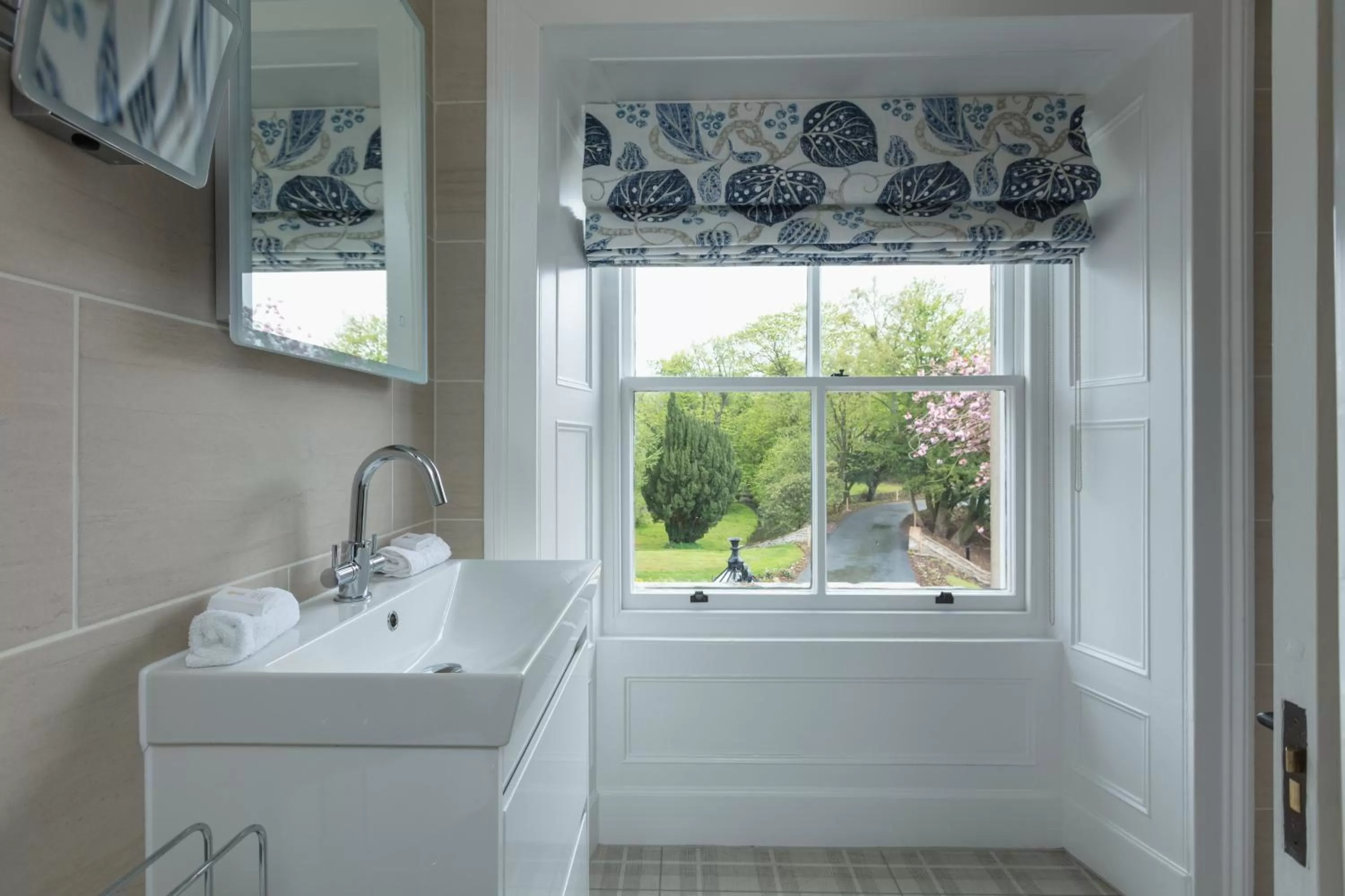 Bathroom in Farlam Hall Hotel & Restaurant