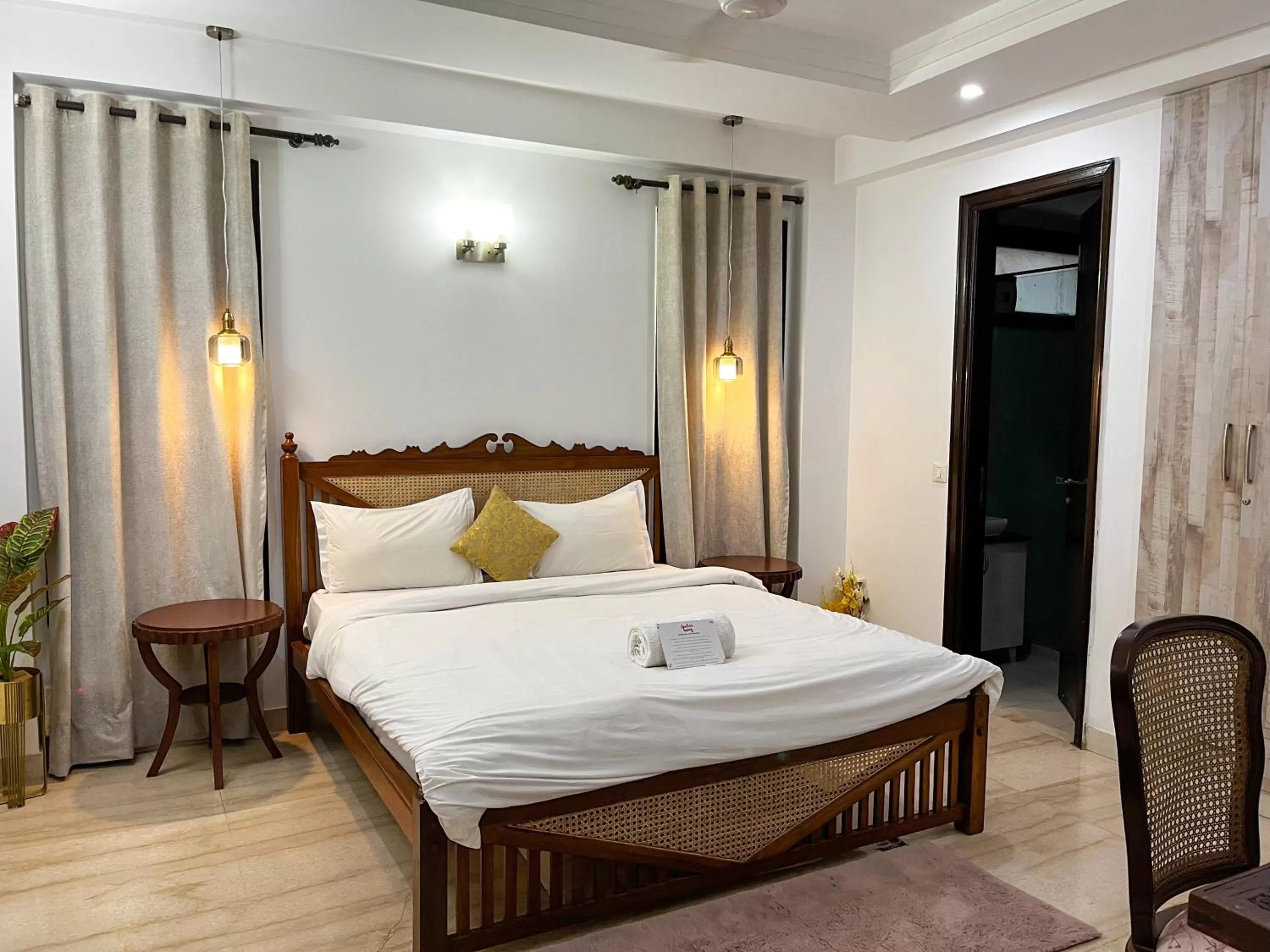 Bed in Avatar Living @Safdarjung Enclave