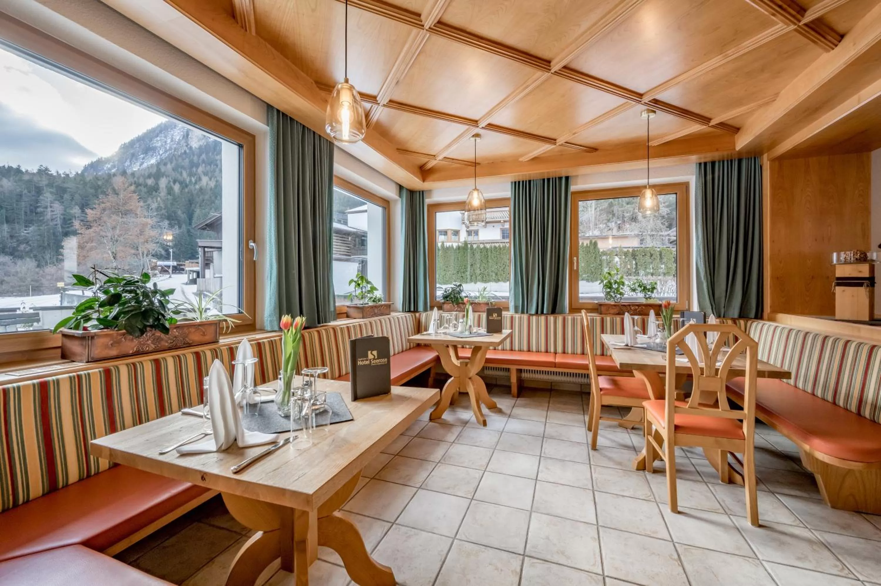 Restaurant/Places to Eat in Seehüter's Hotel Seerose