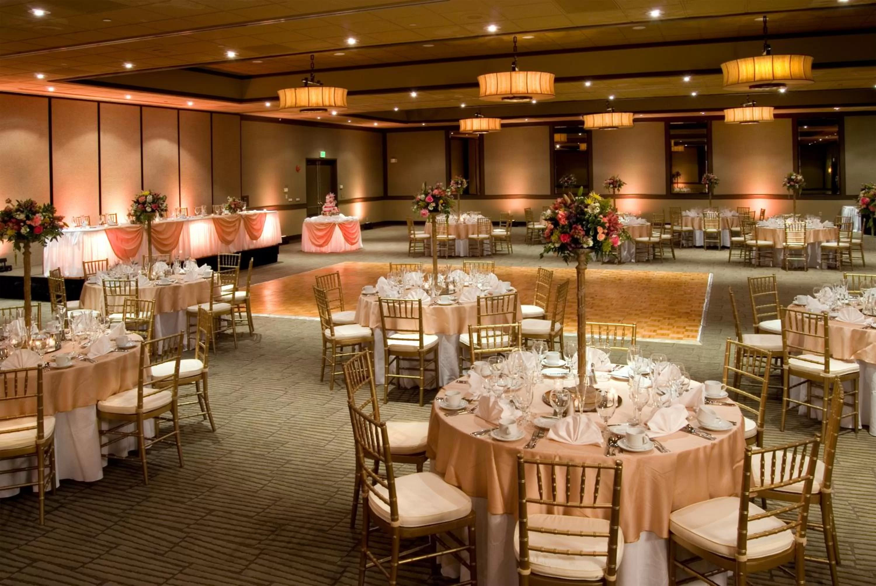 Meeting/conference room in Airtel Plaza Hotel