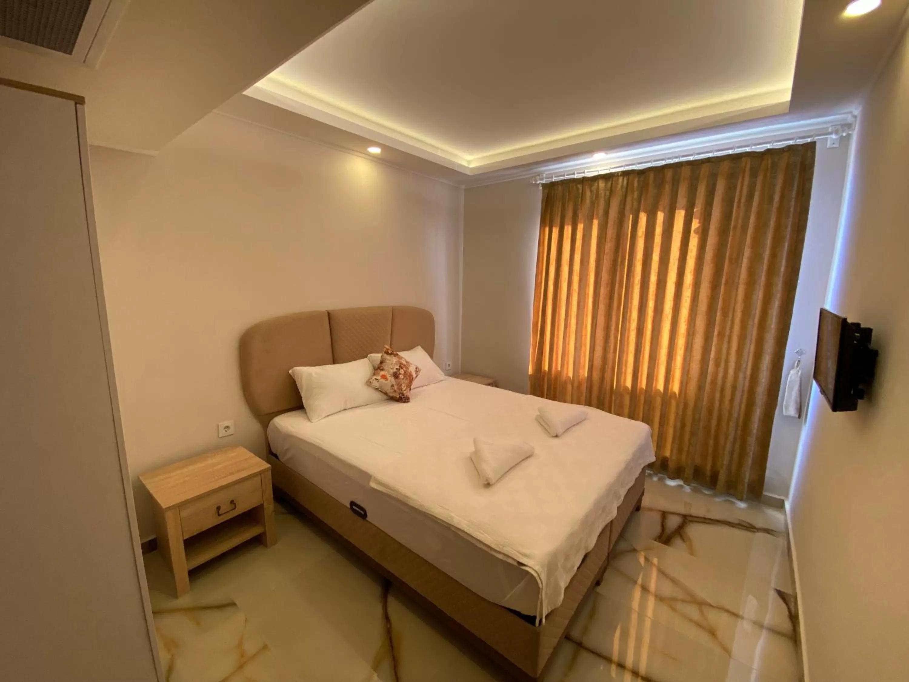 Bed in Huma Elite Hotel