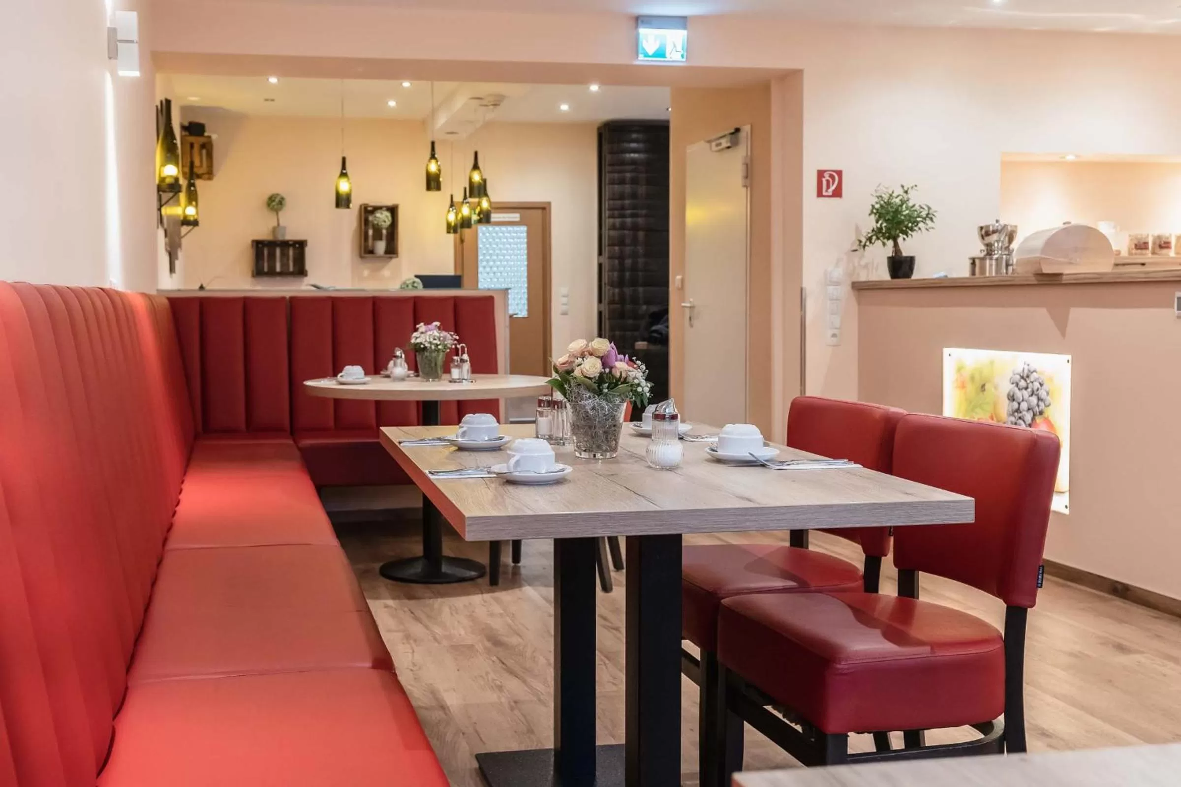 Restaurant/places to eat in Hotel Altes Weinhaus
