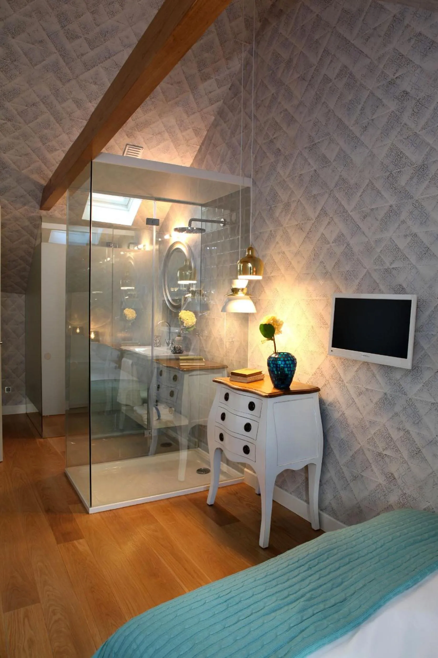 Decorative detail, Bed in Águamel Sintra, Boutique Guest House