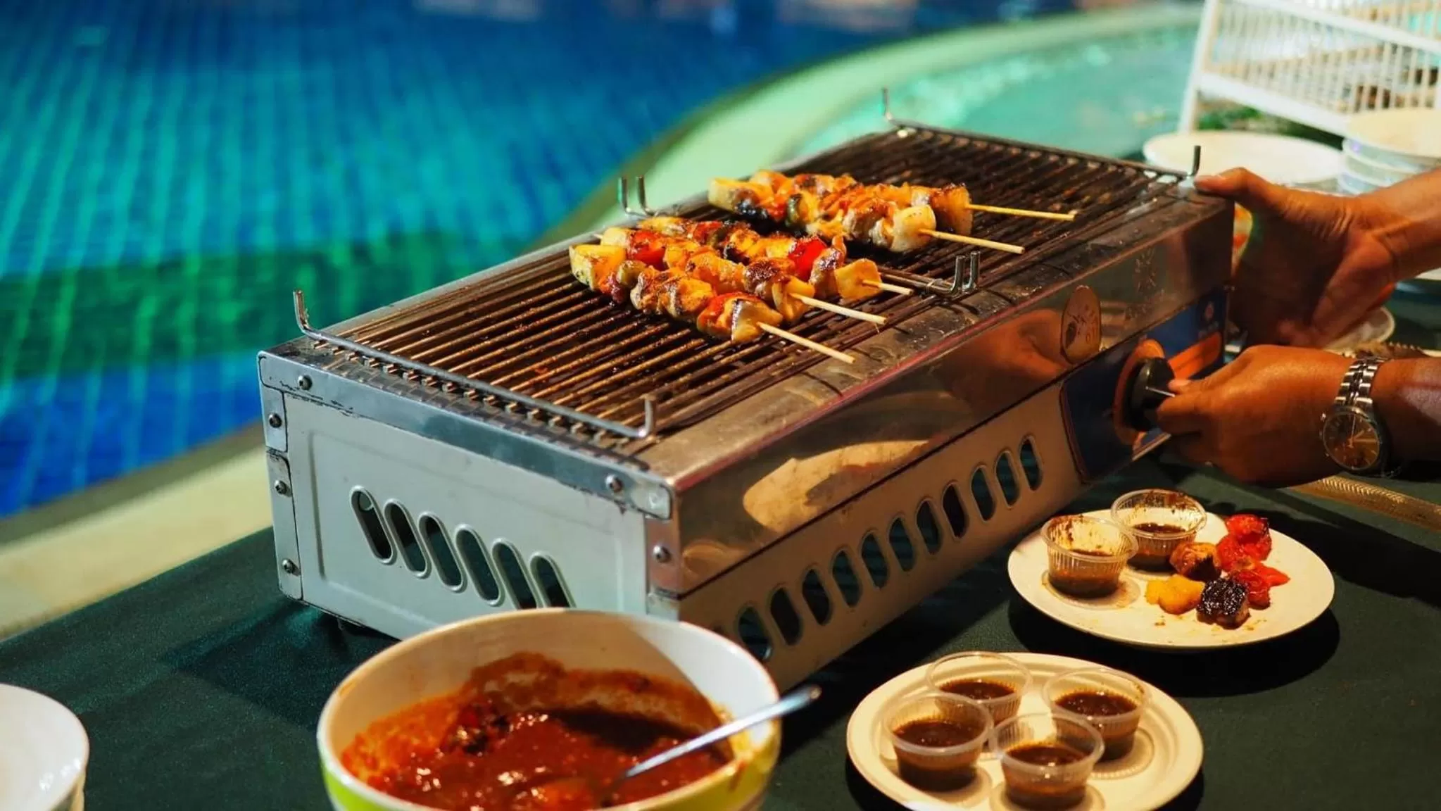 Swimming pool in Luckswan Resort Chiang Rai - SHA Extra Plus