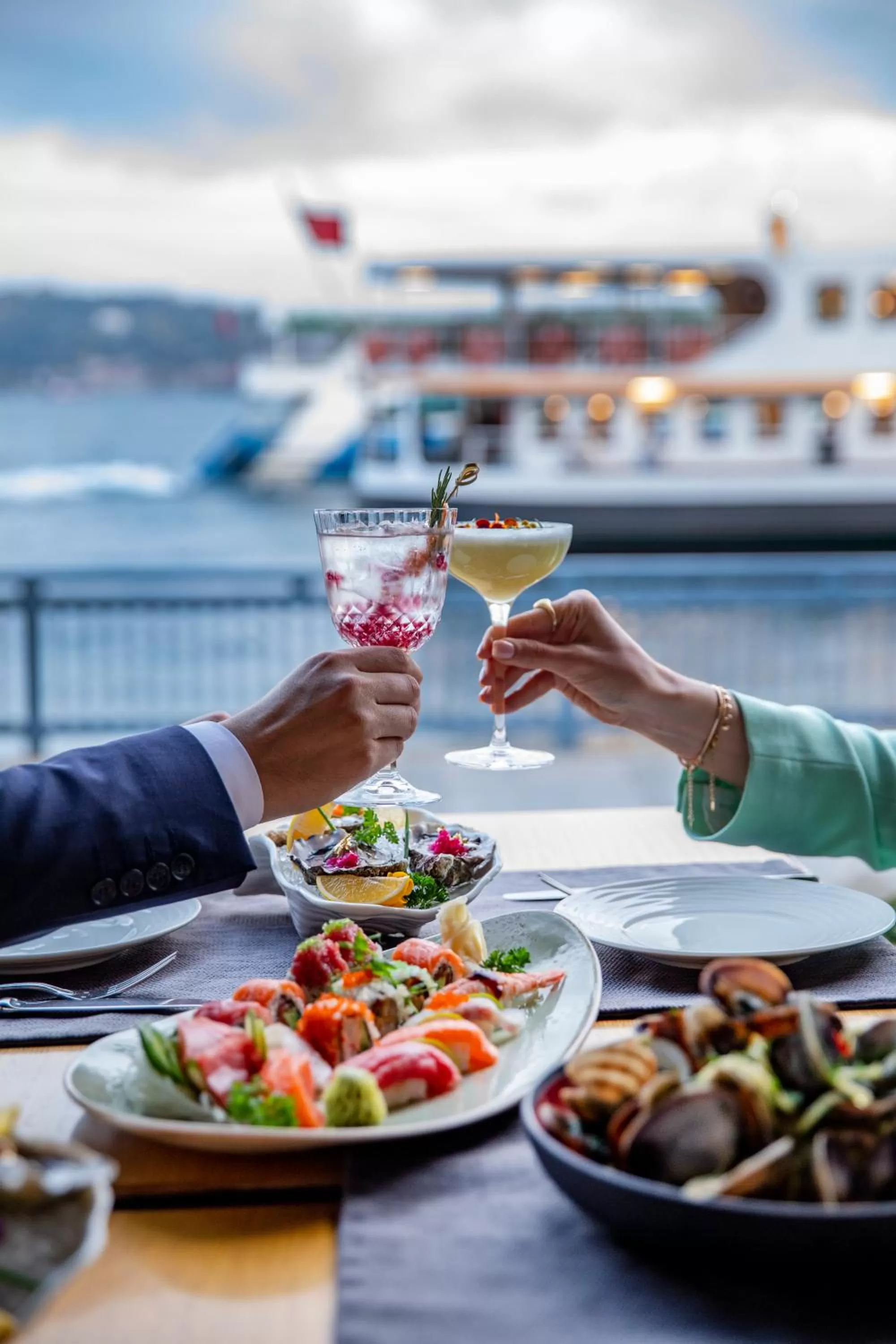 Restaurant/places to eat in Shangri-La Bosphorus, Istanbul